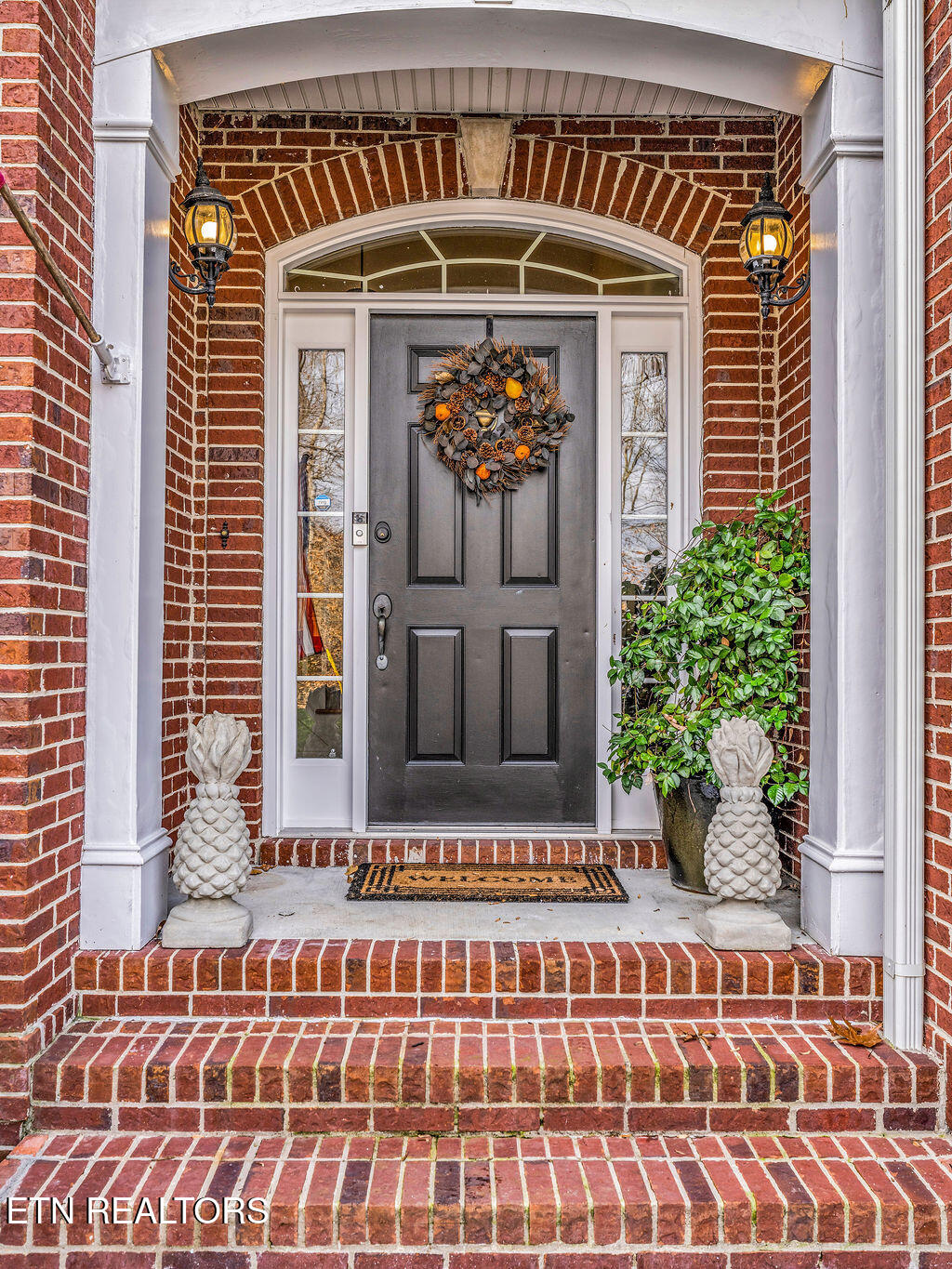 10 Hawthorne Place