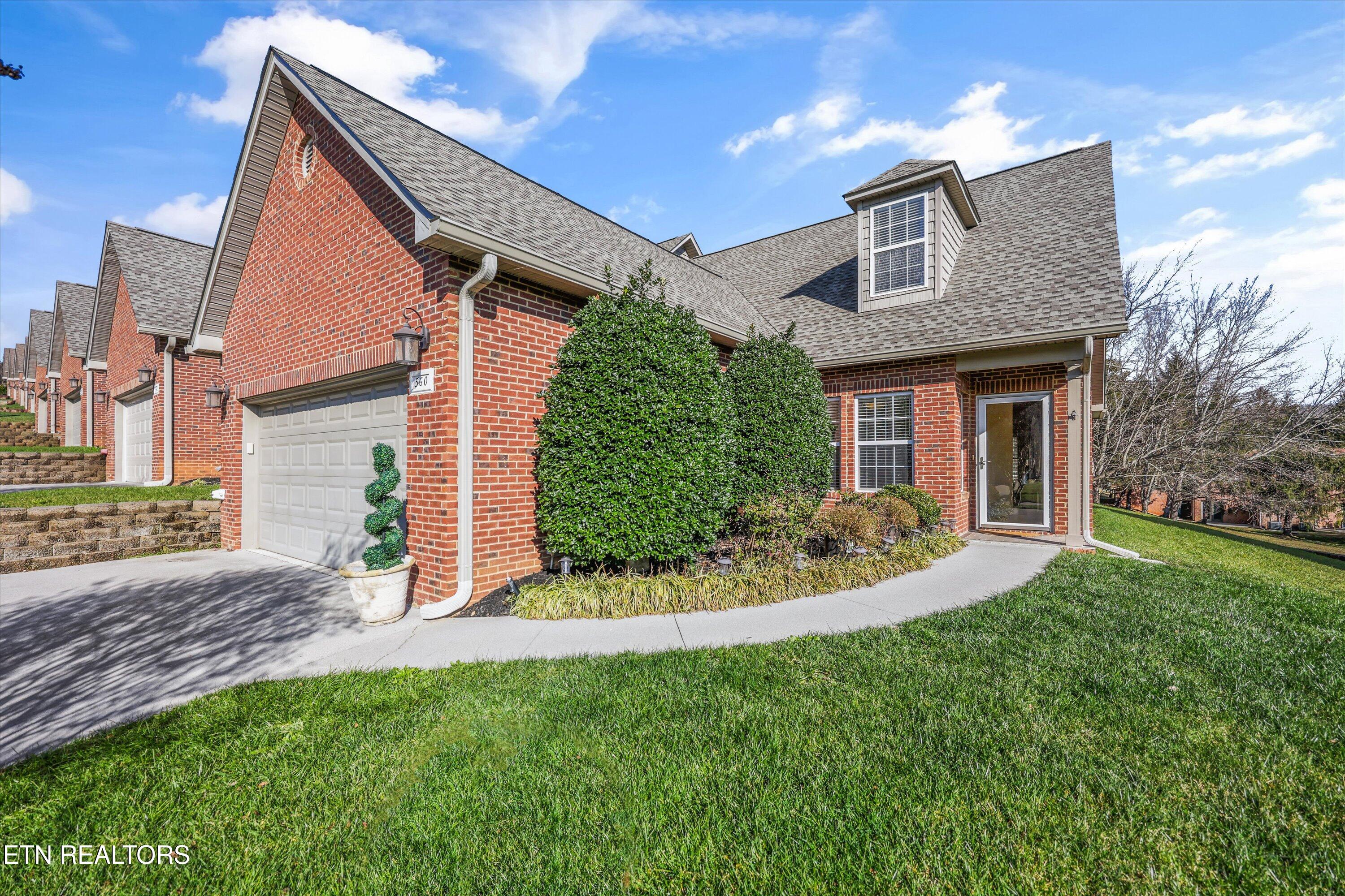 560 Meadow Walk Lane