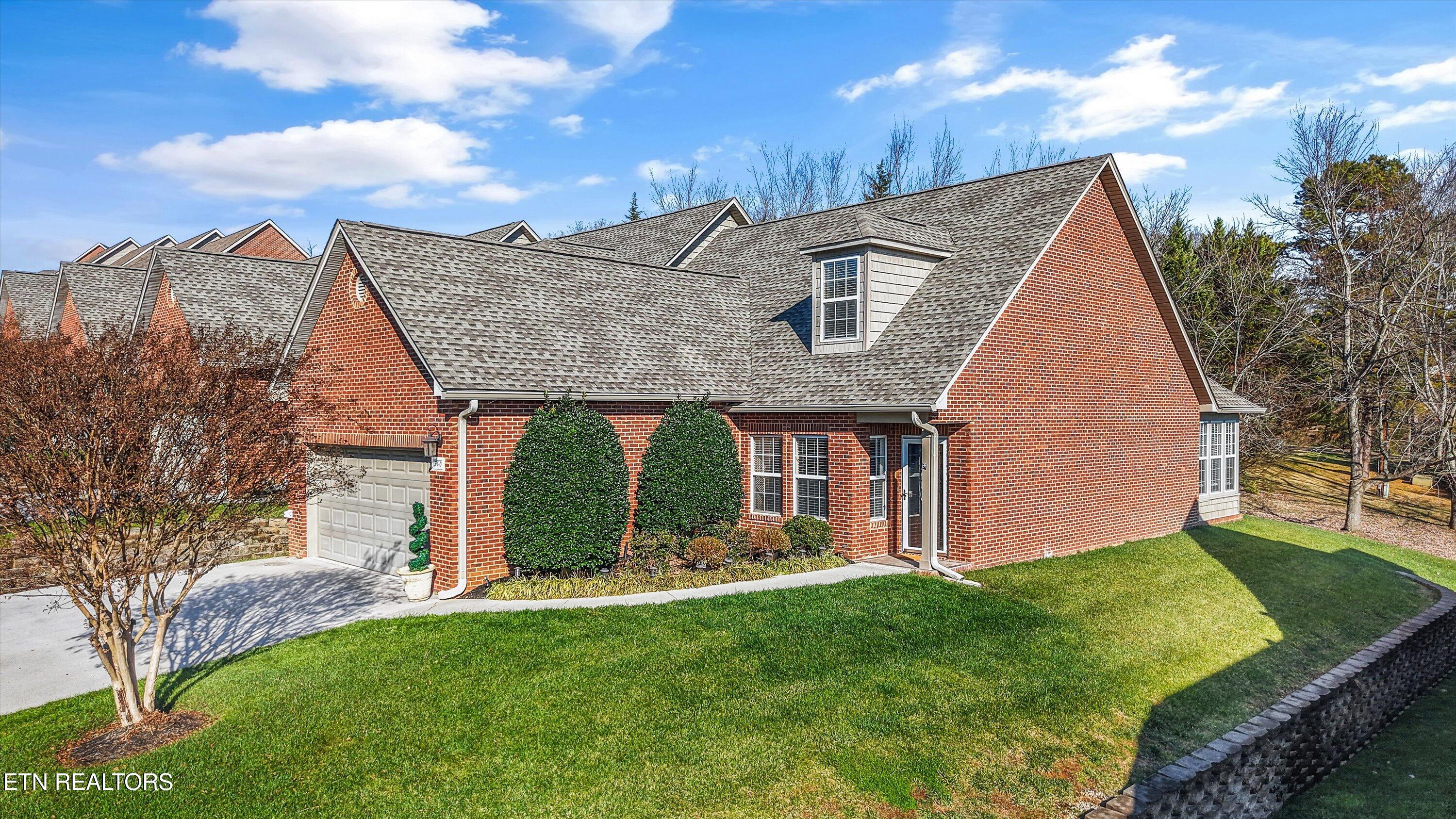 560 Meadow Walk Lane