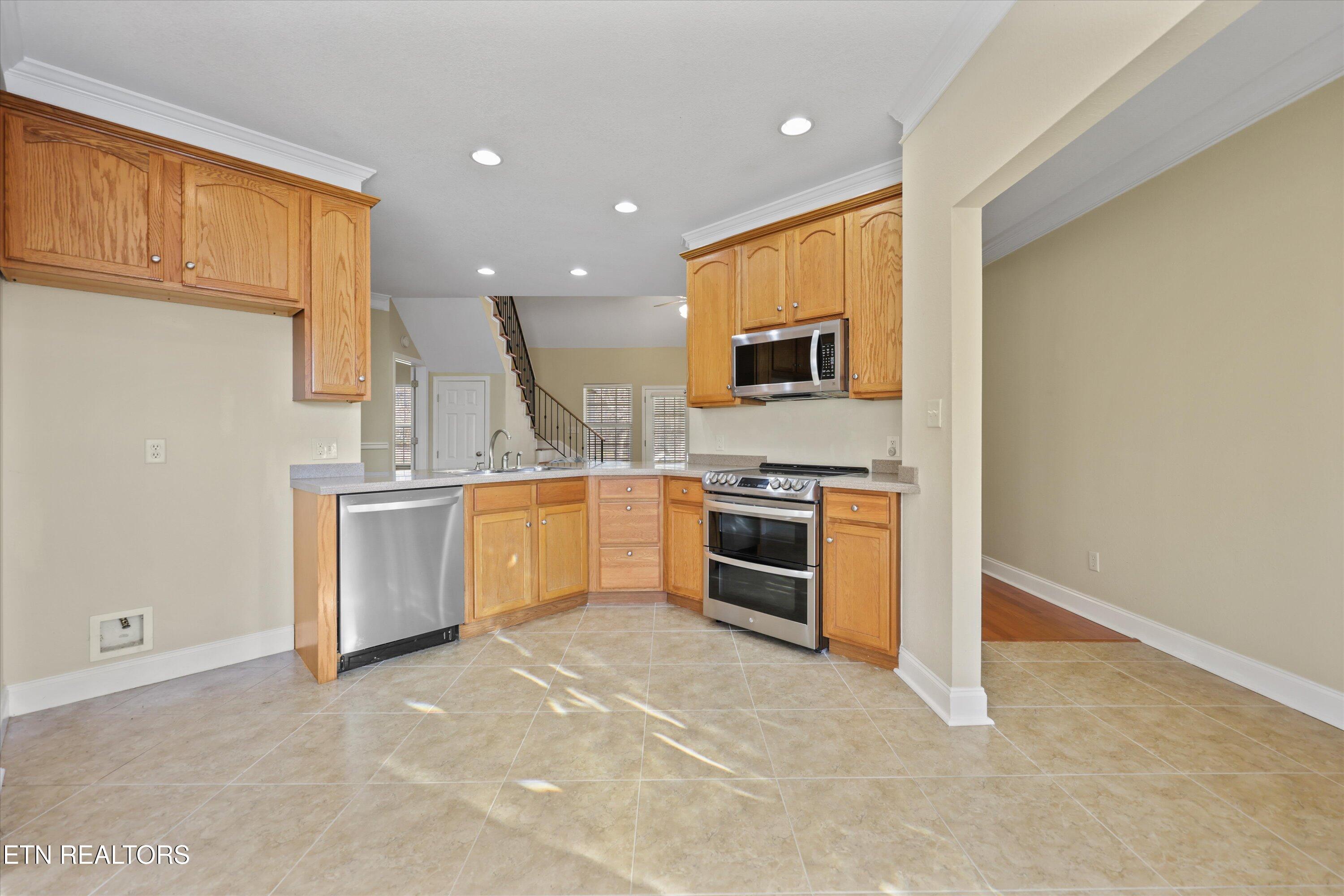 560 Meadow Walk Lane