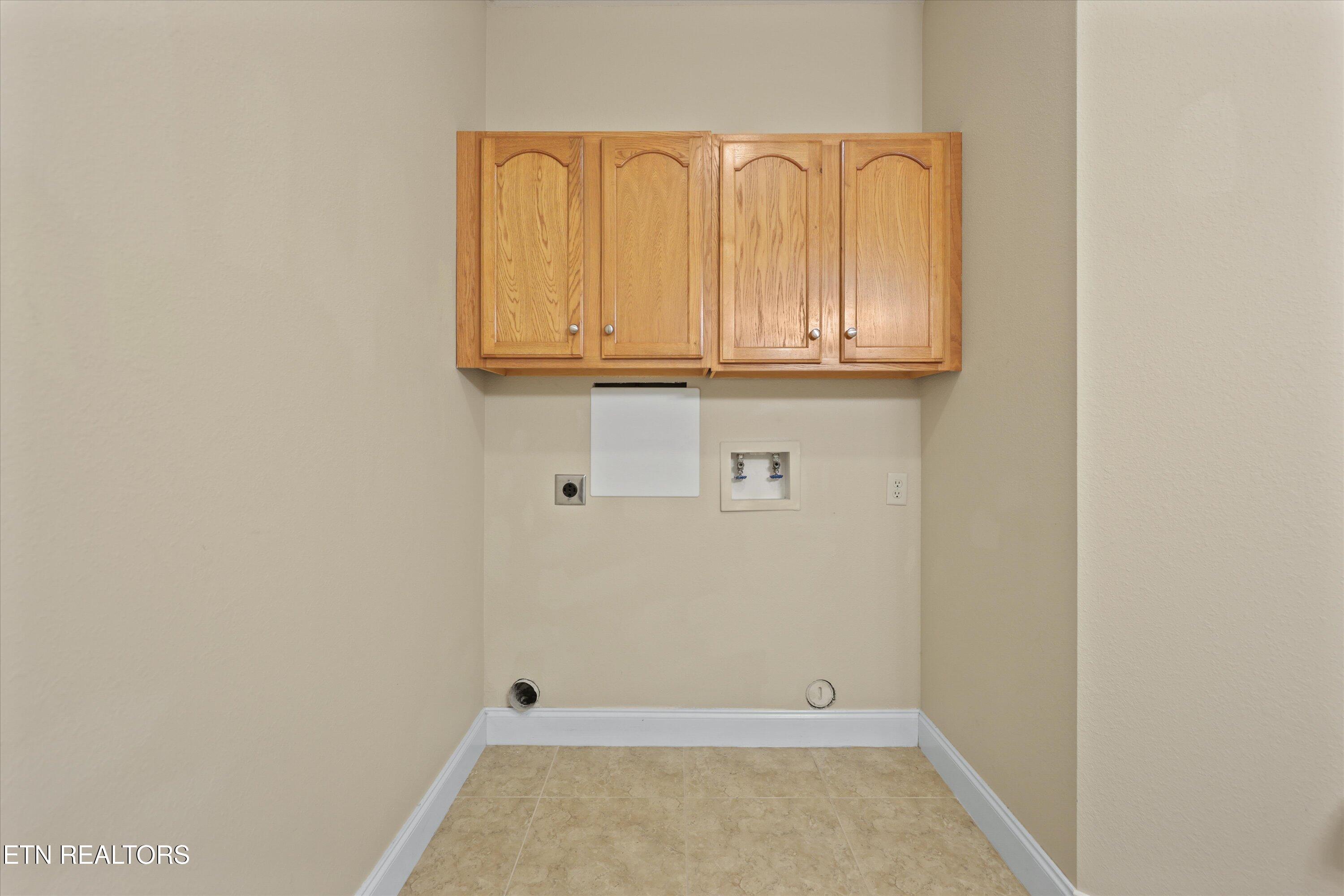 560 Meadow Walk Lane