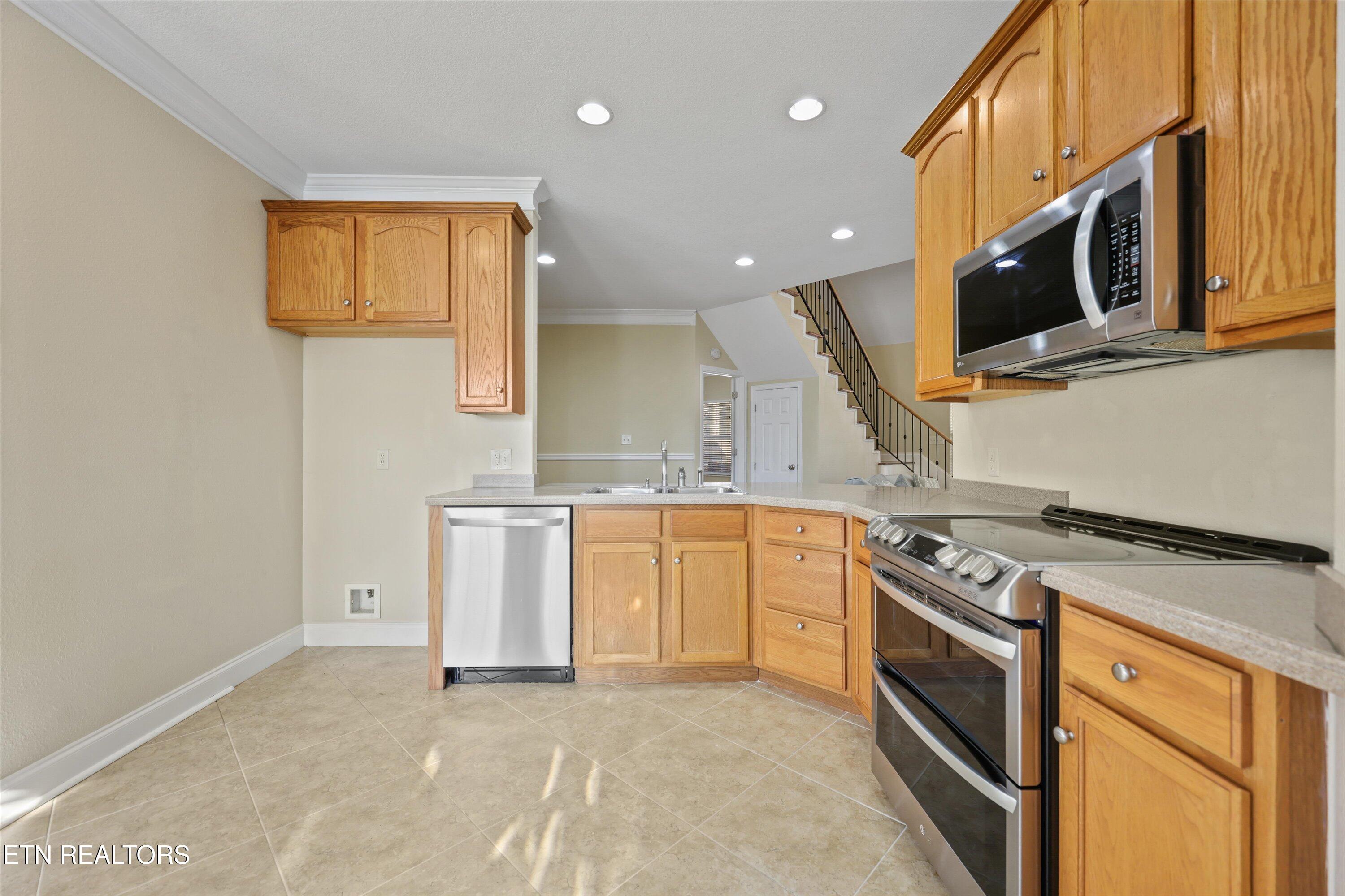 560 Meadow Walk Lane