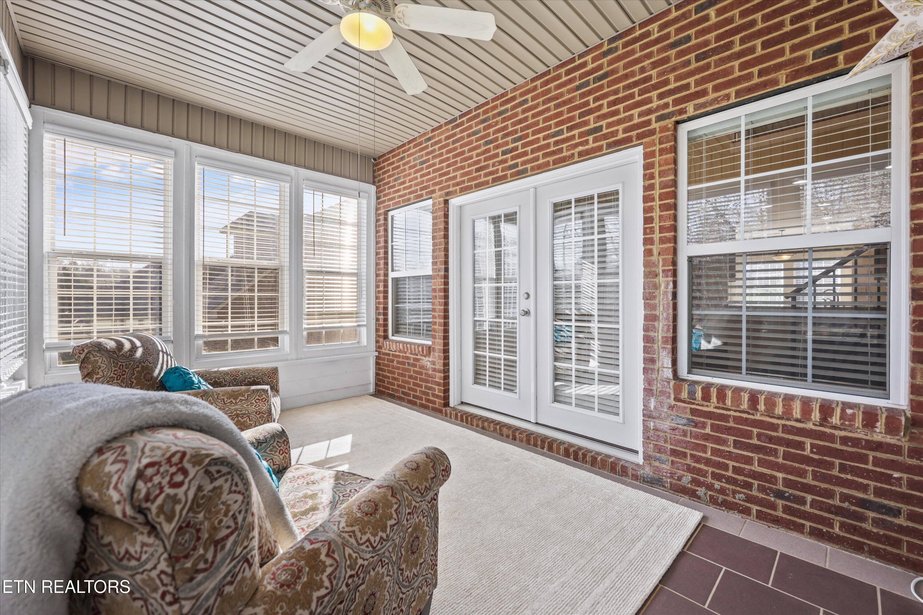 560 Meadow Walk Lane