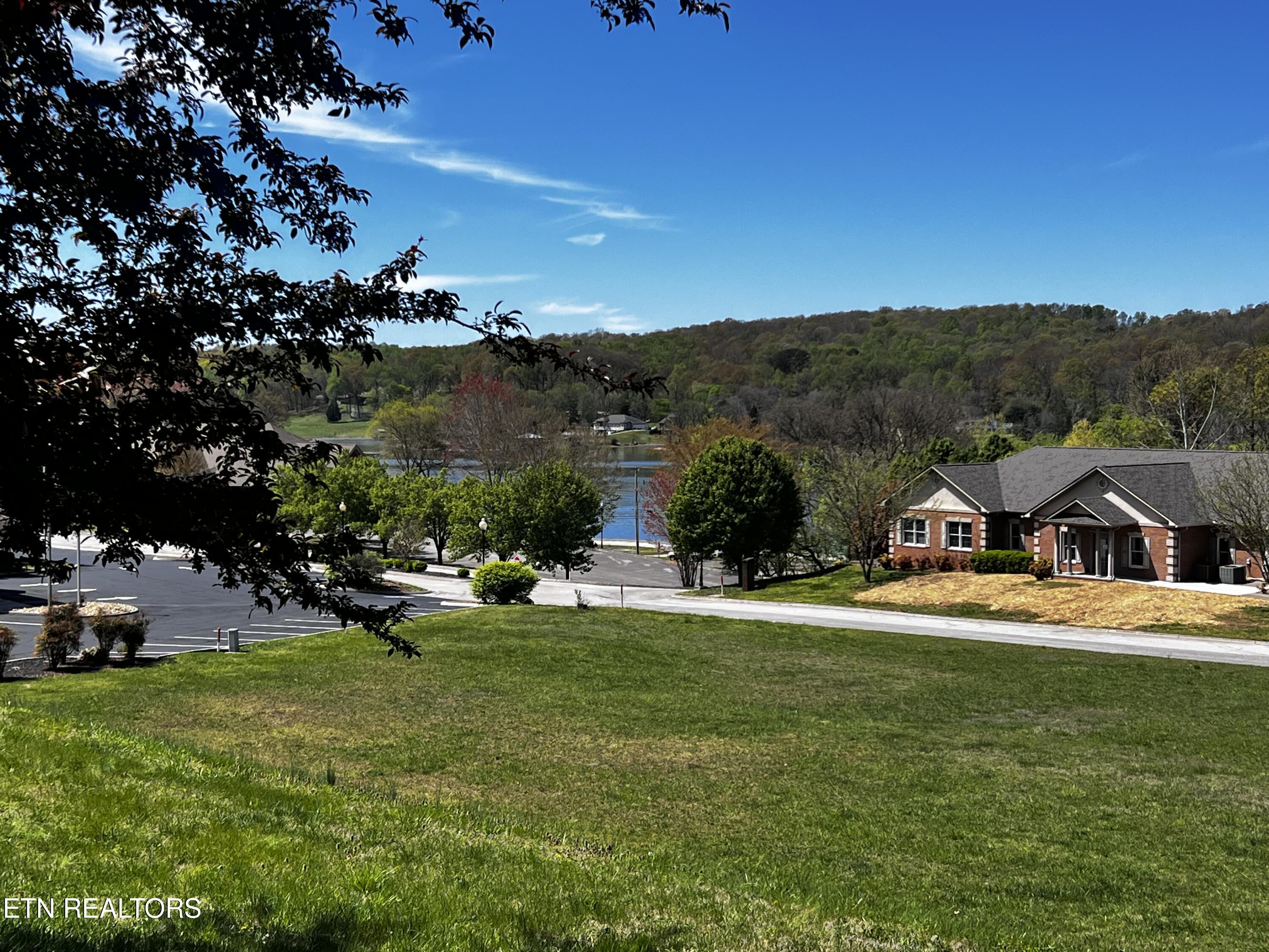 3006 Brentwood Court