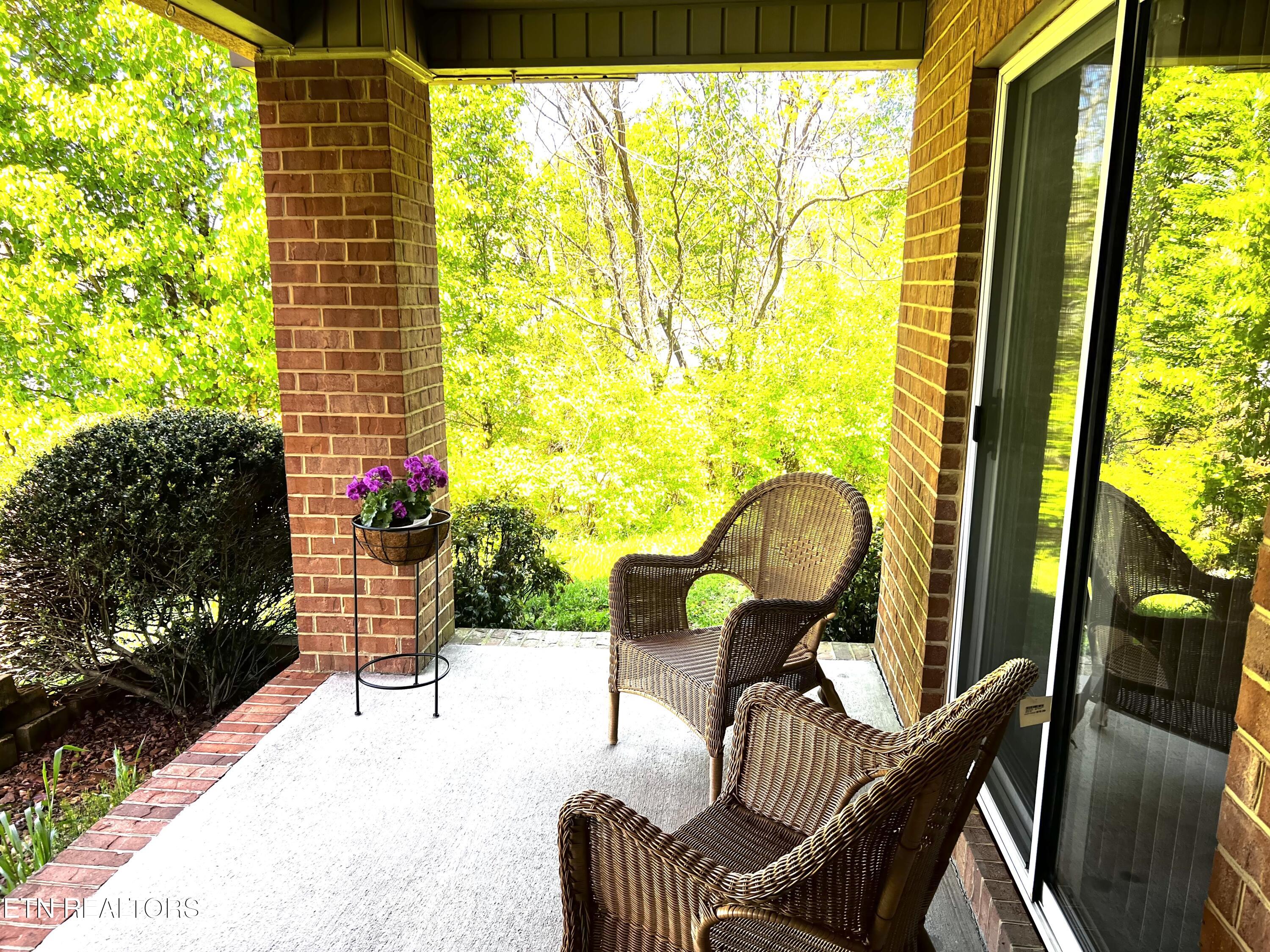 3006 Brentwood Court