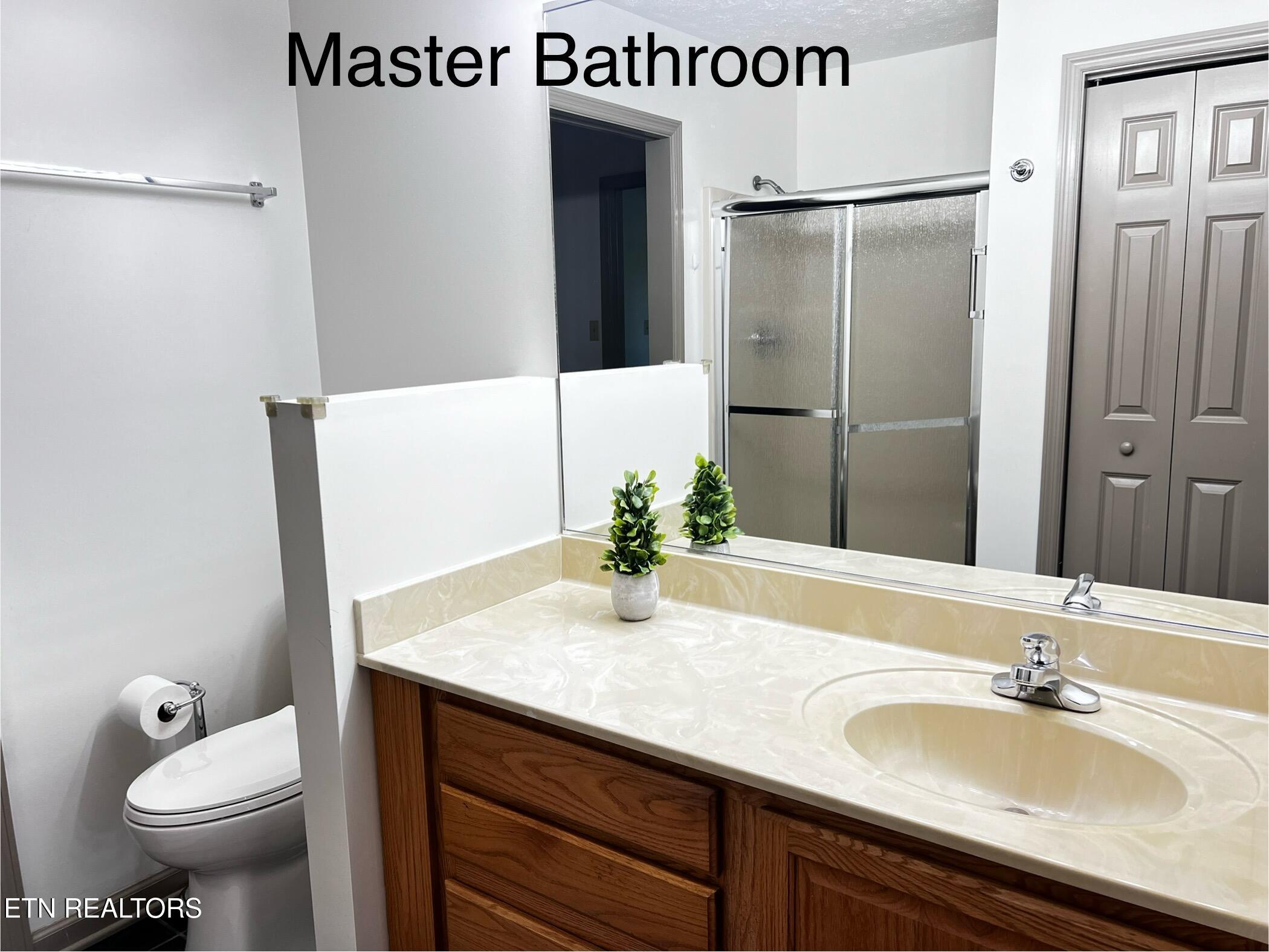 3006 Brentwood Court
