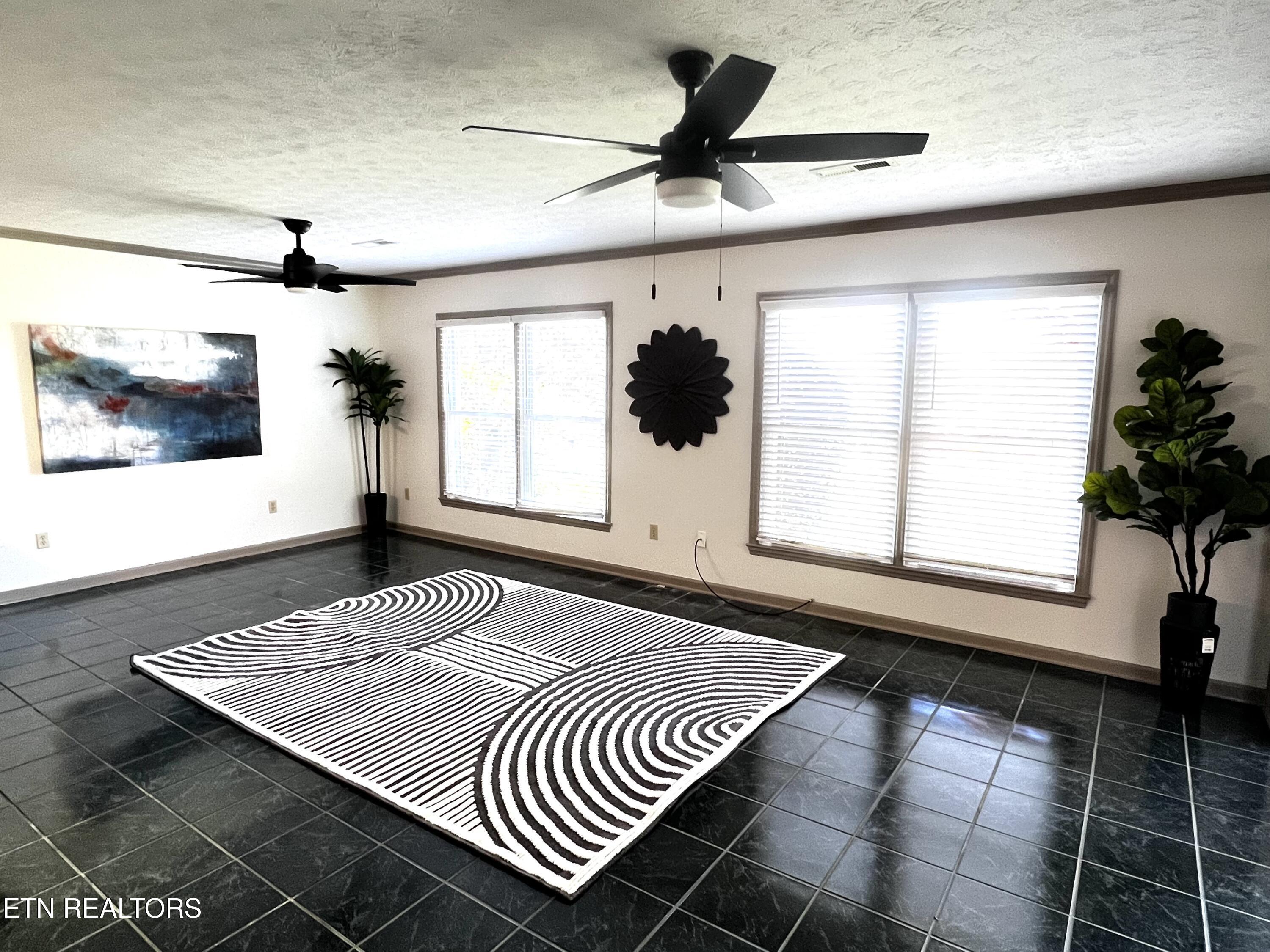 3006 Brentwood Court
