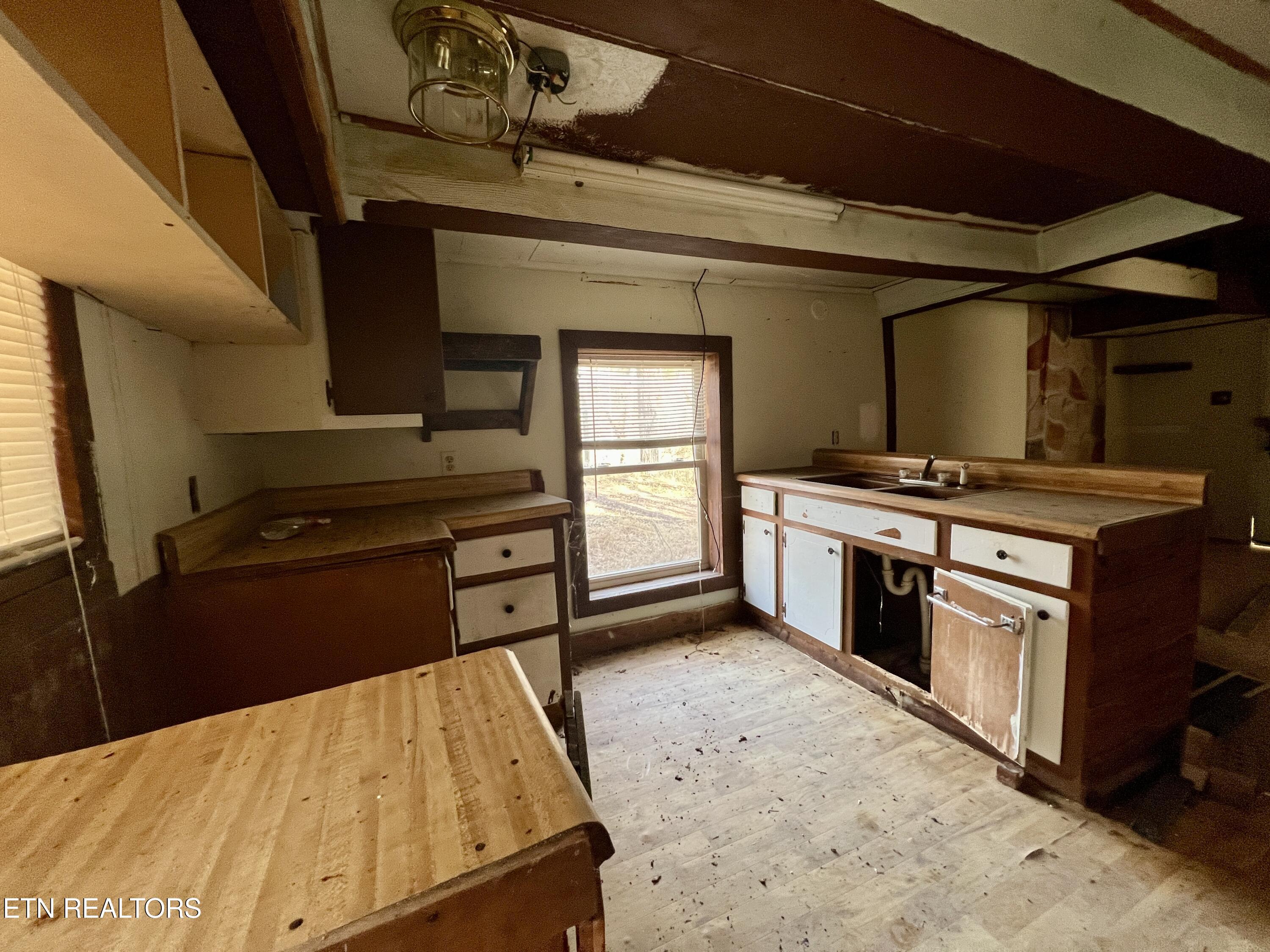 1711 Laurel Lane Lane