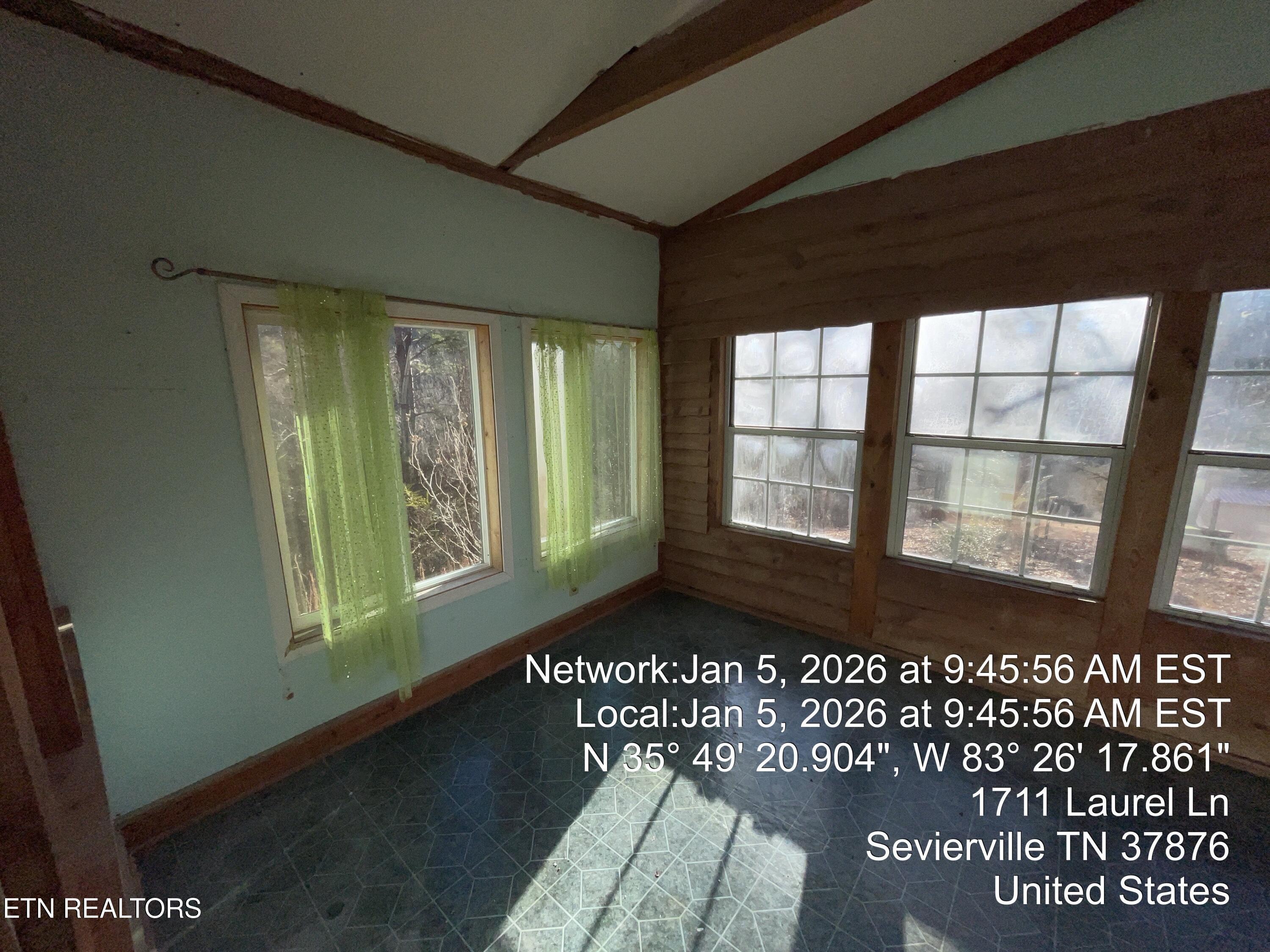 1711 Laurel Lane Lane