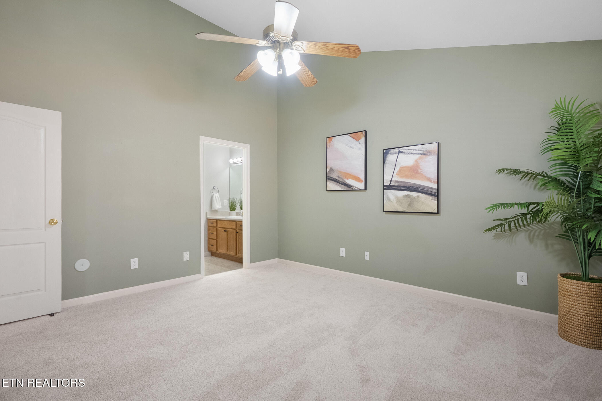 7058 La Christa Way
