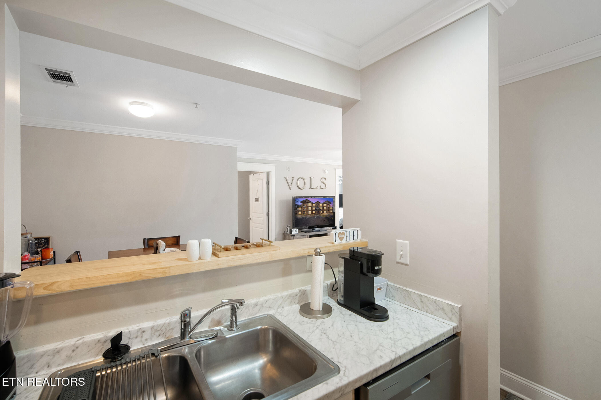 3934 Cherokee Woods Way 302