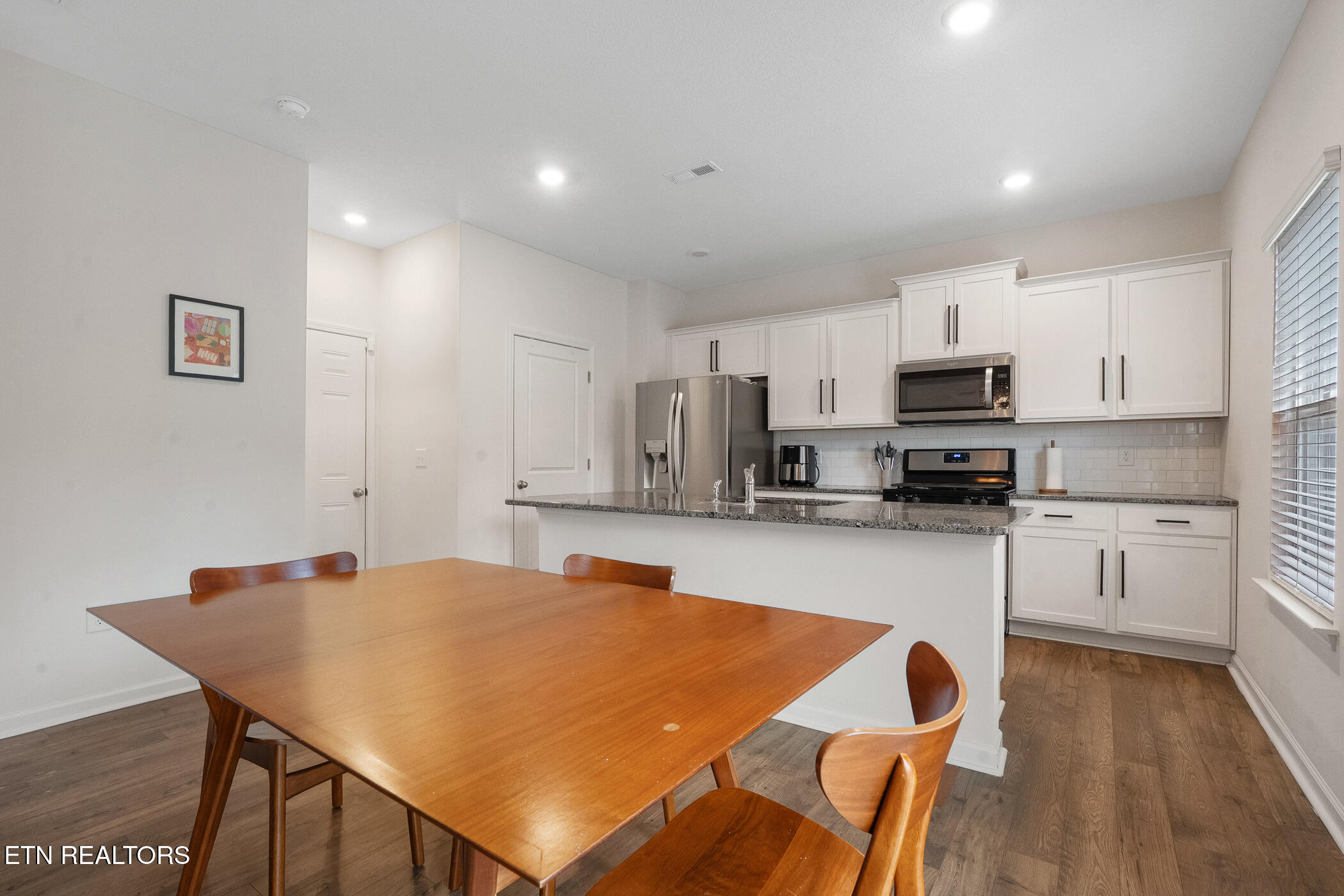 1174 Hampton Place Circle
