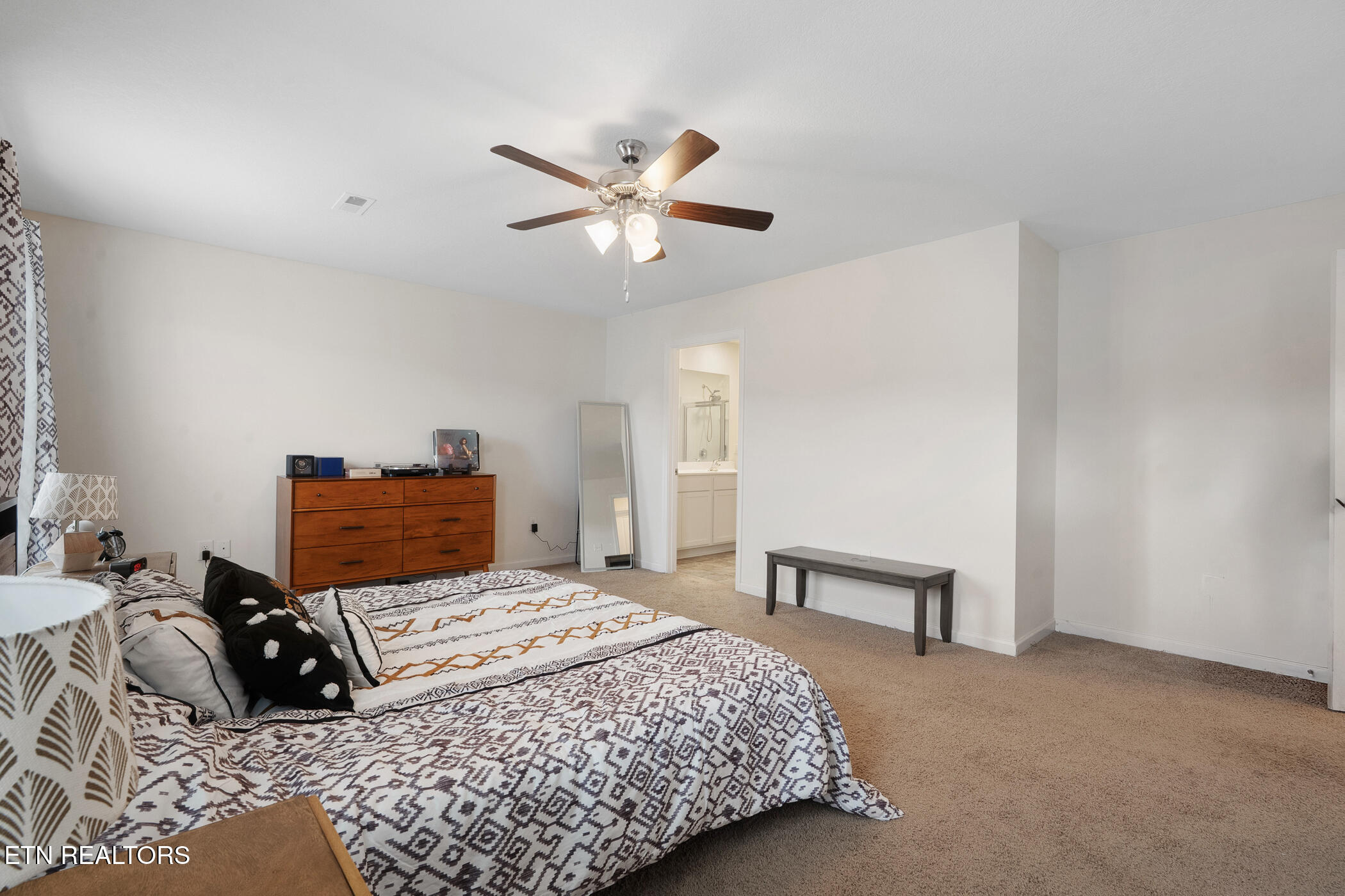 1174 Hampton Place Circle