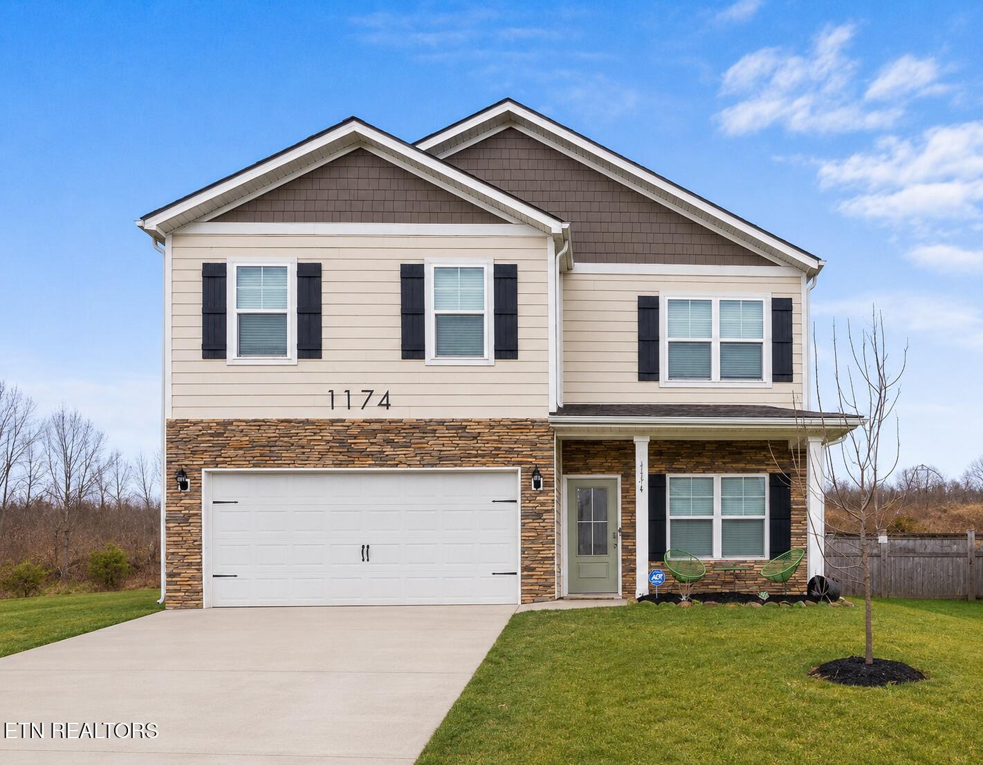 1174 Hampton Place Circle