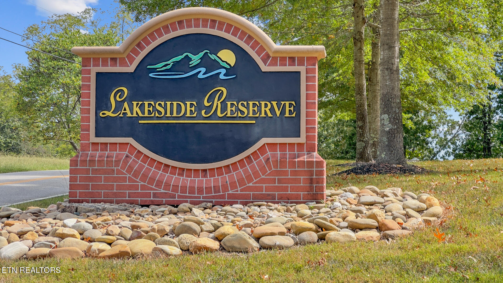 2834 Lake Pointe Drive