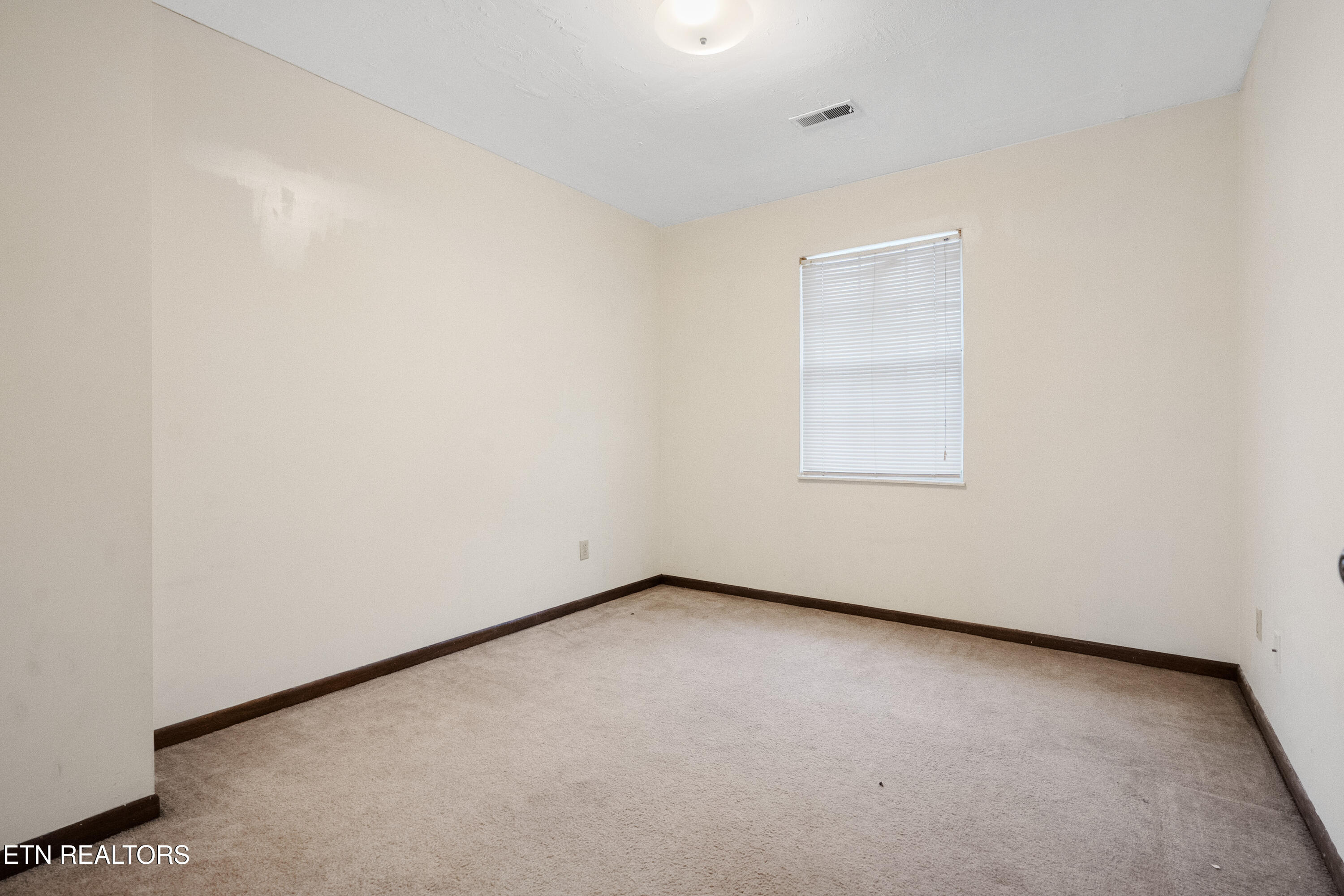 1732 Dunraven Drive