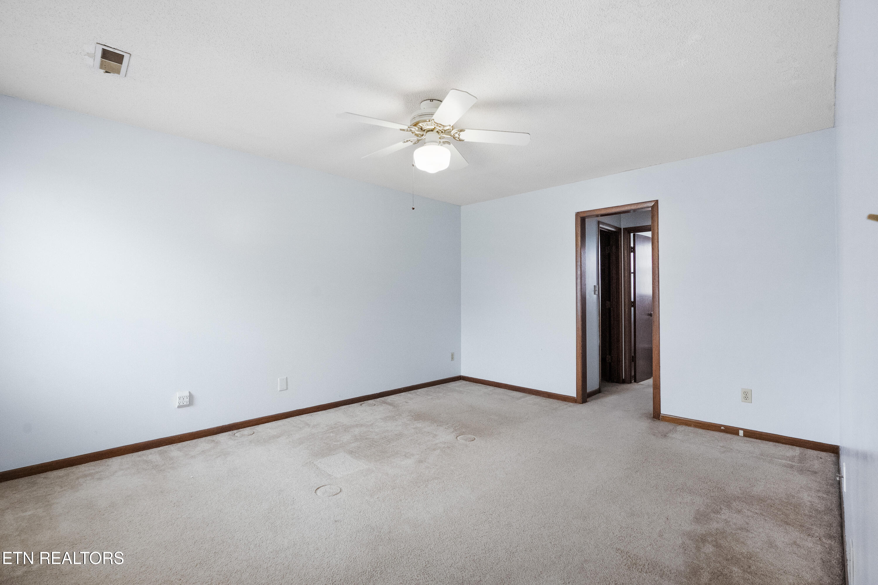1732 Dunraven Drive