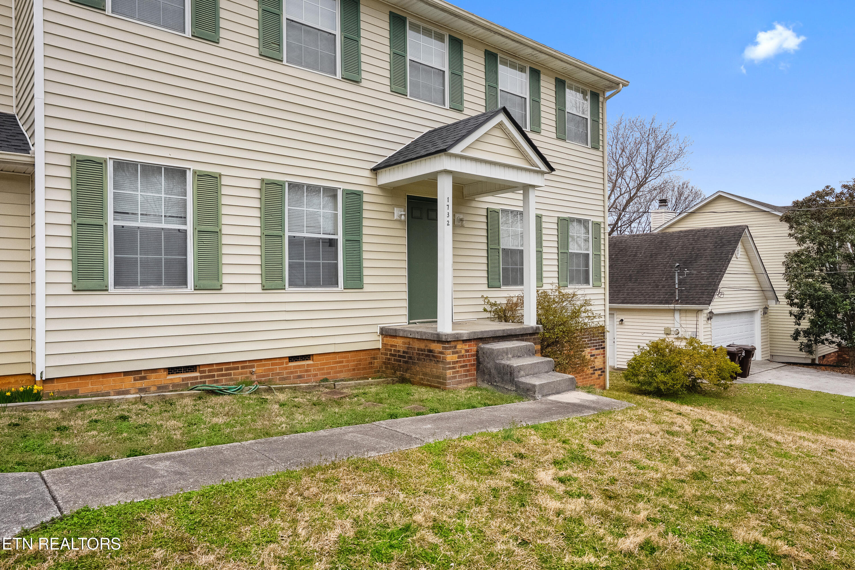 1732 Dunraven Drive