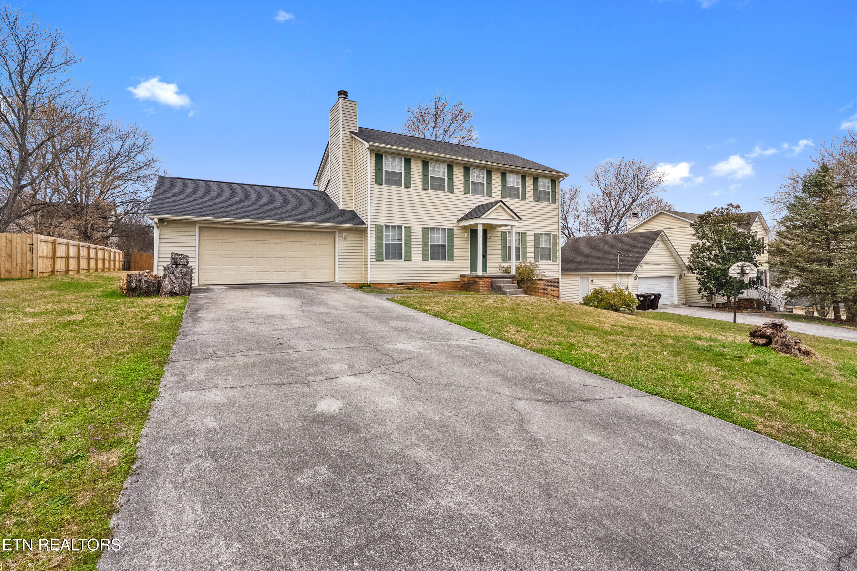 1732 Dunraven Drive