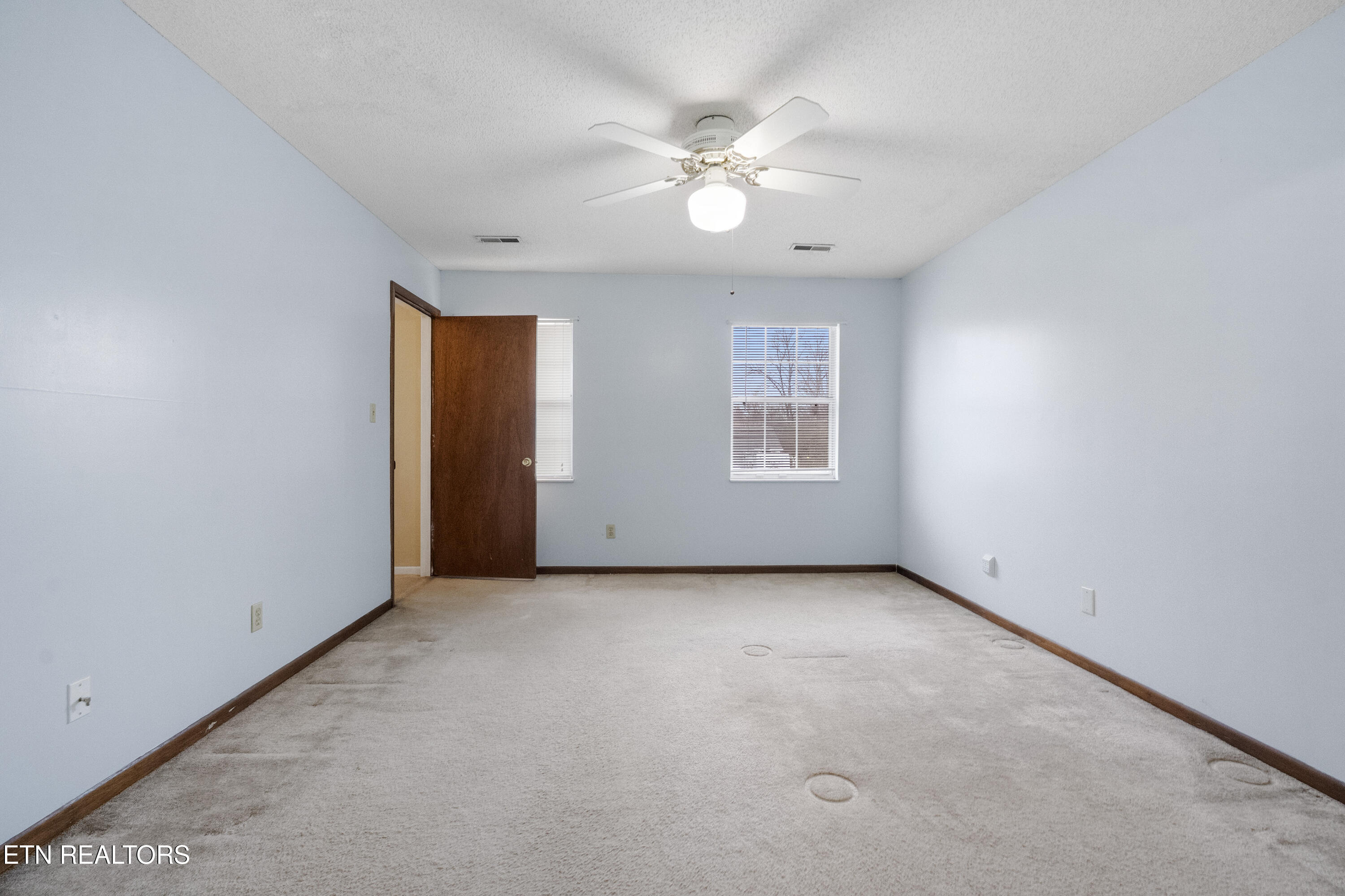 1732 Dunraven Drive