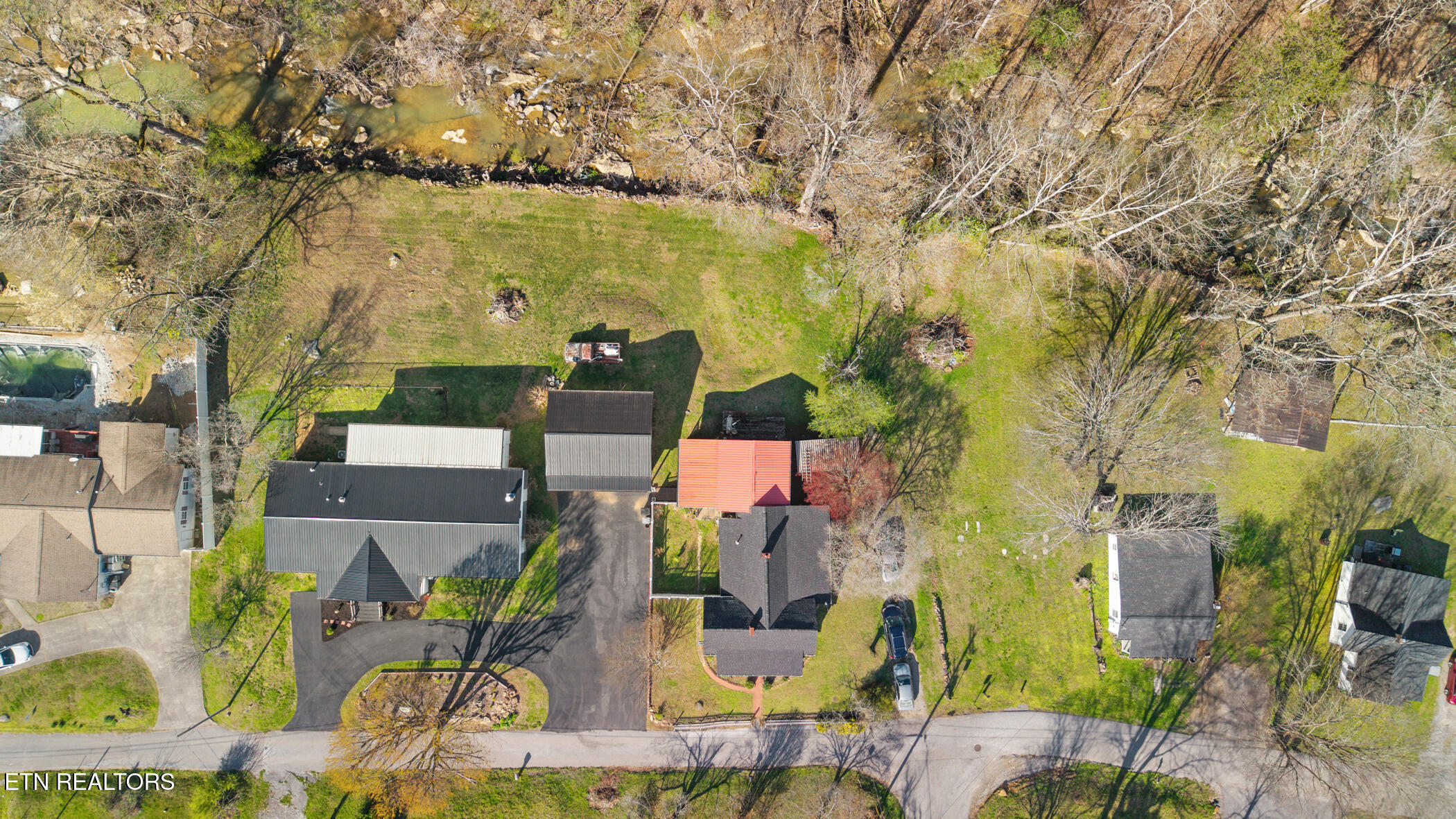 1020 Cox Circle
