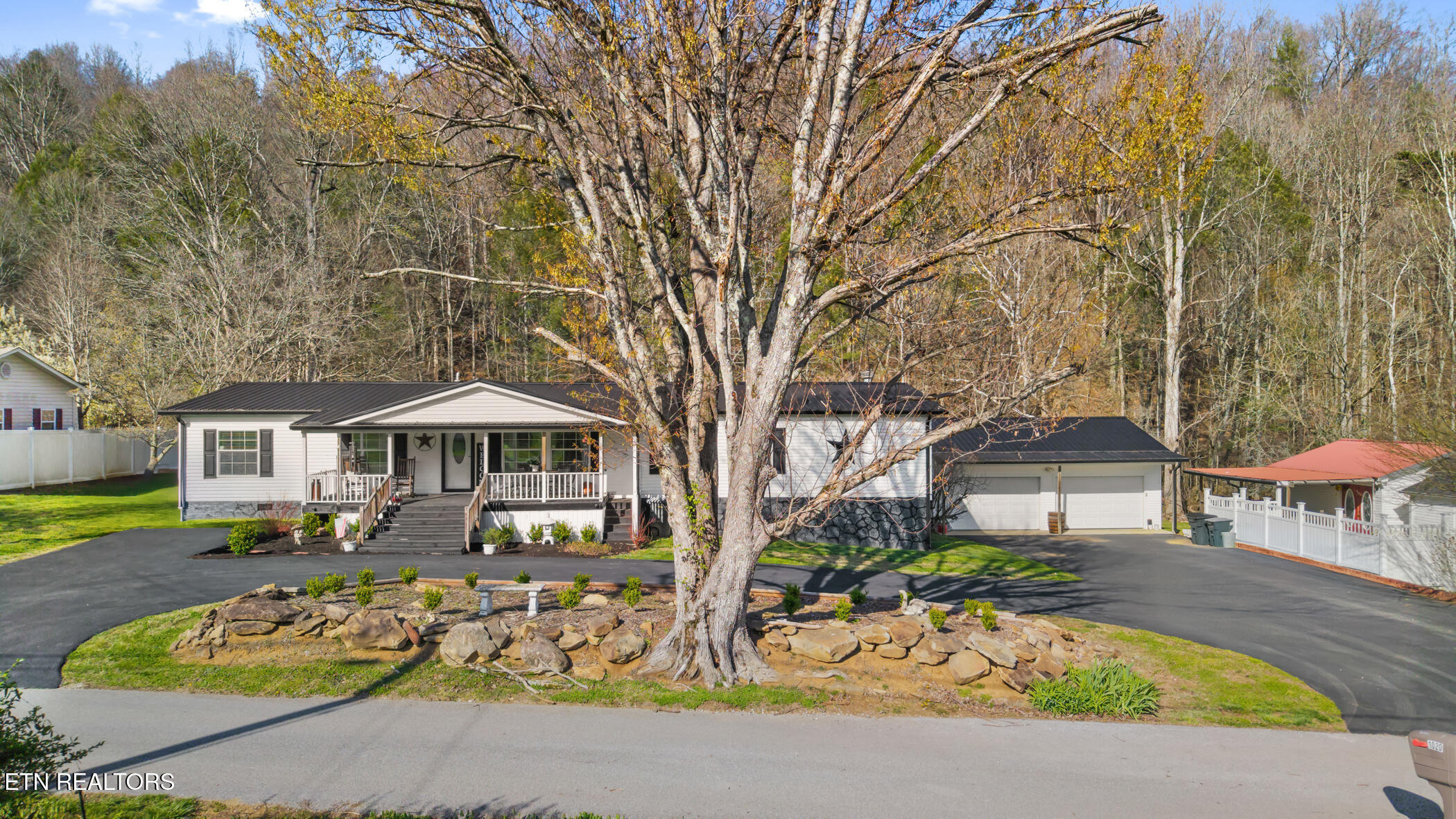 1020 Cox Circle