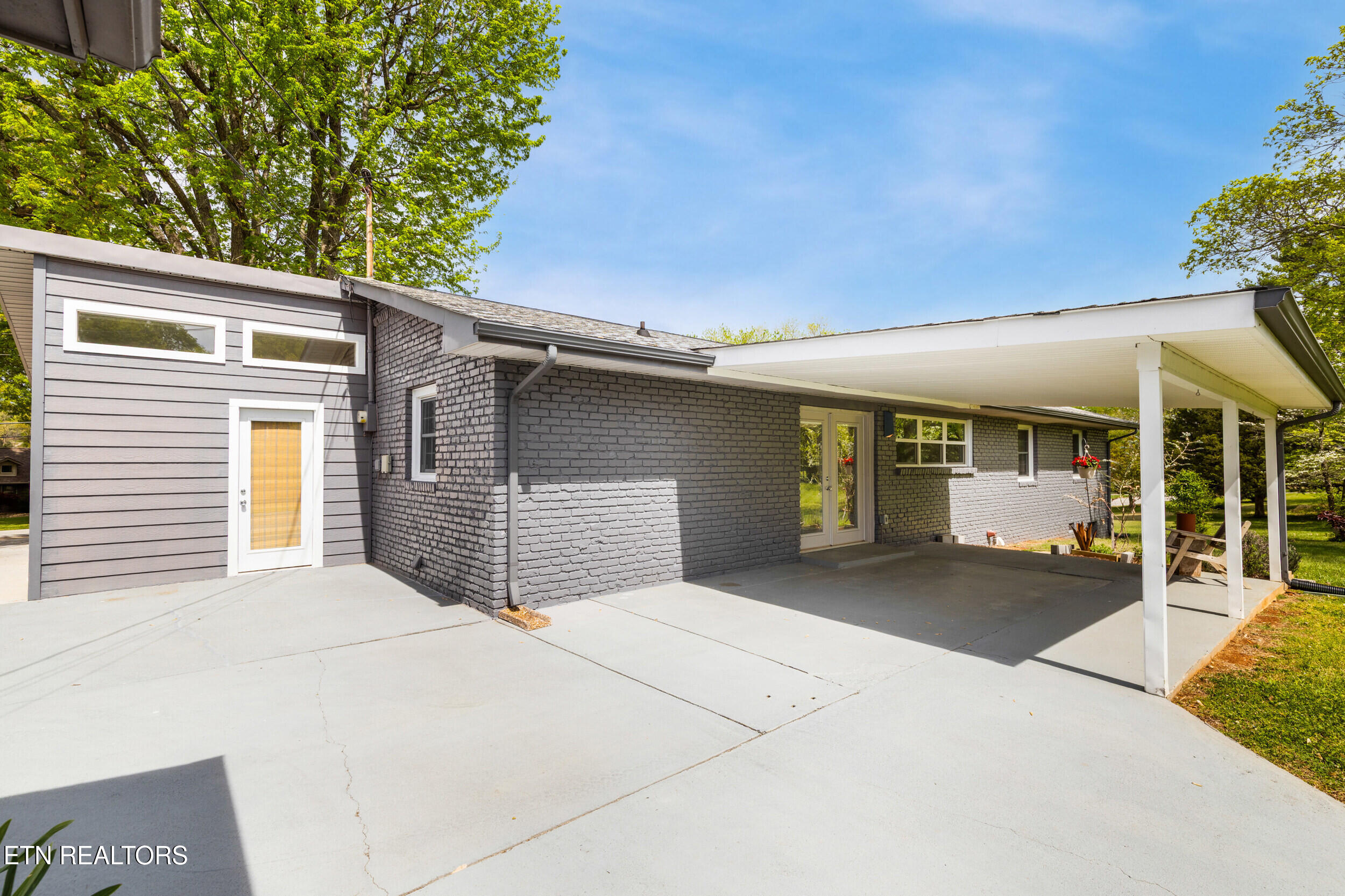 3794 Scenic Drive