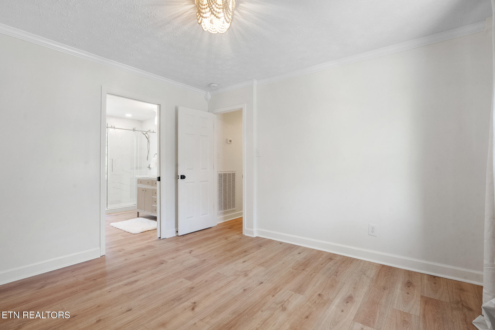 8001 Helen Drive