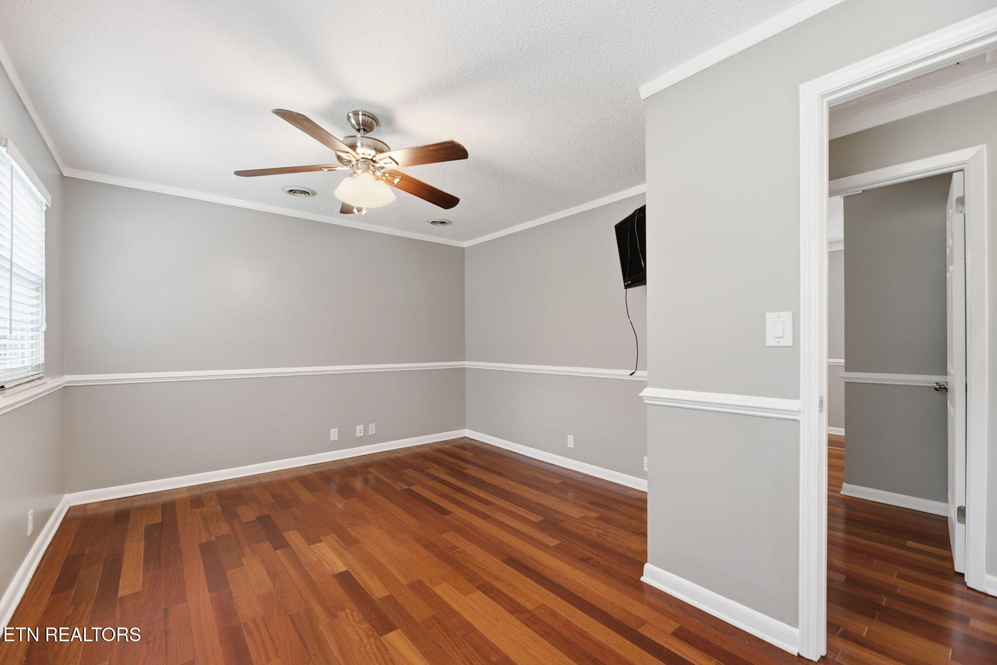 208 Lakeview Lane