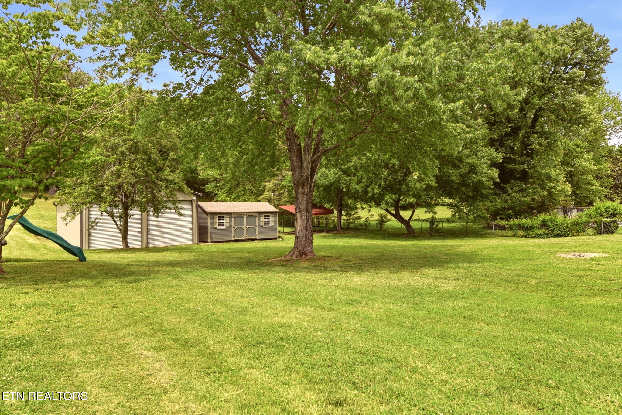 208 Lakeview Lane