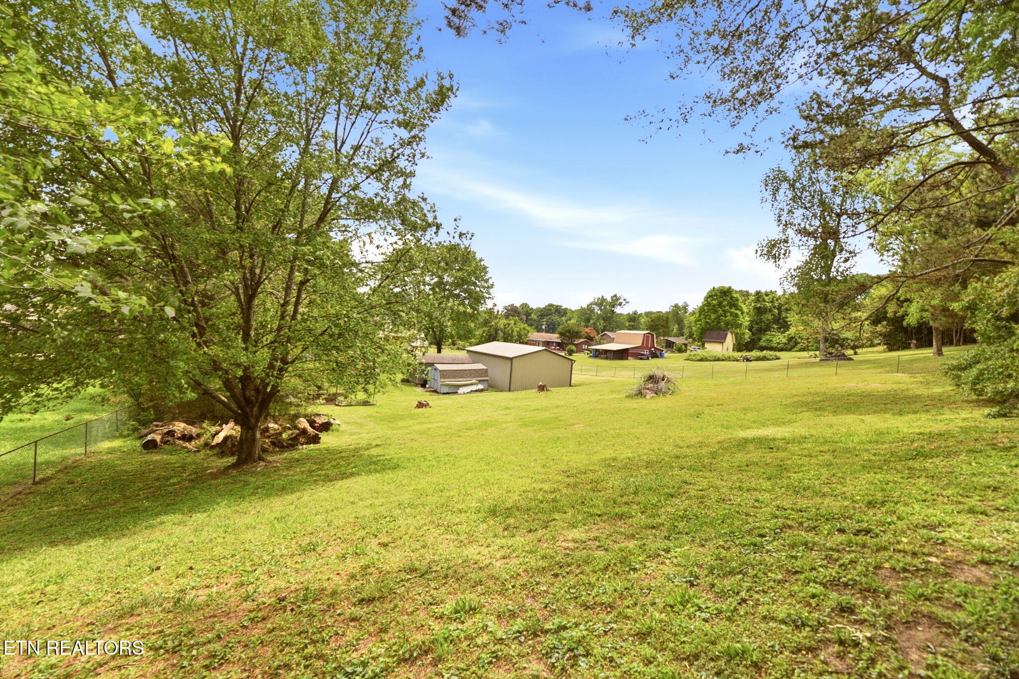 208 Lakeview Lane