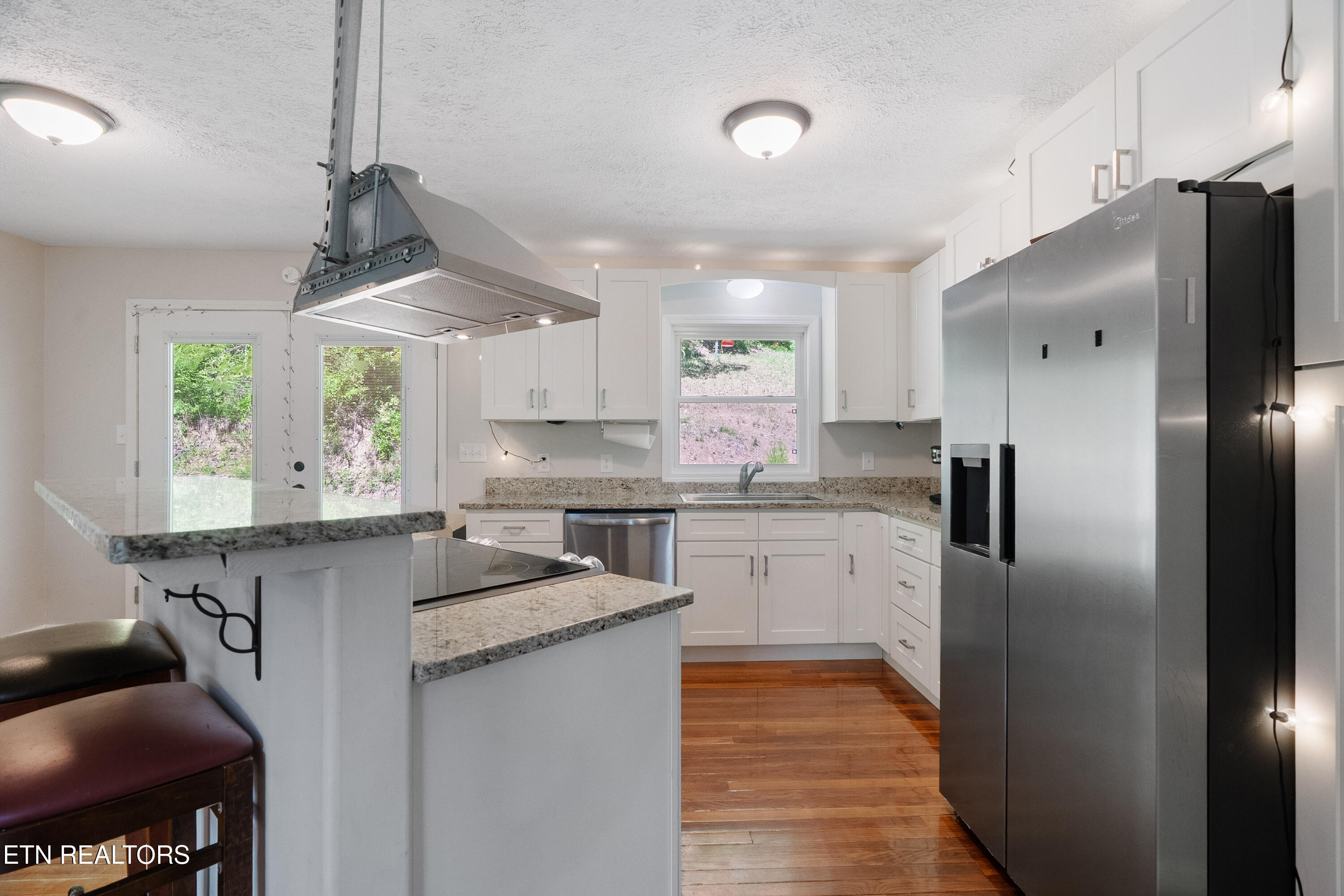 1209 E Bullrun Valley Drive