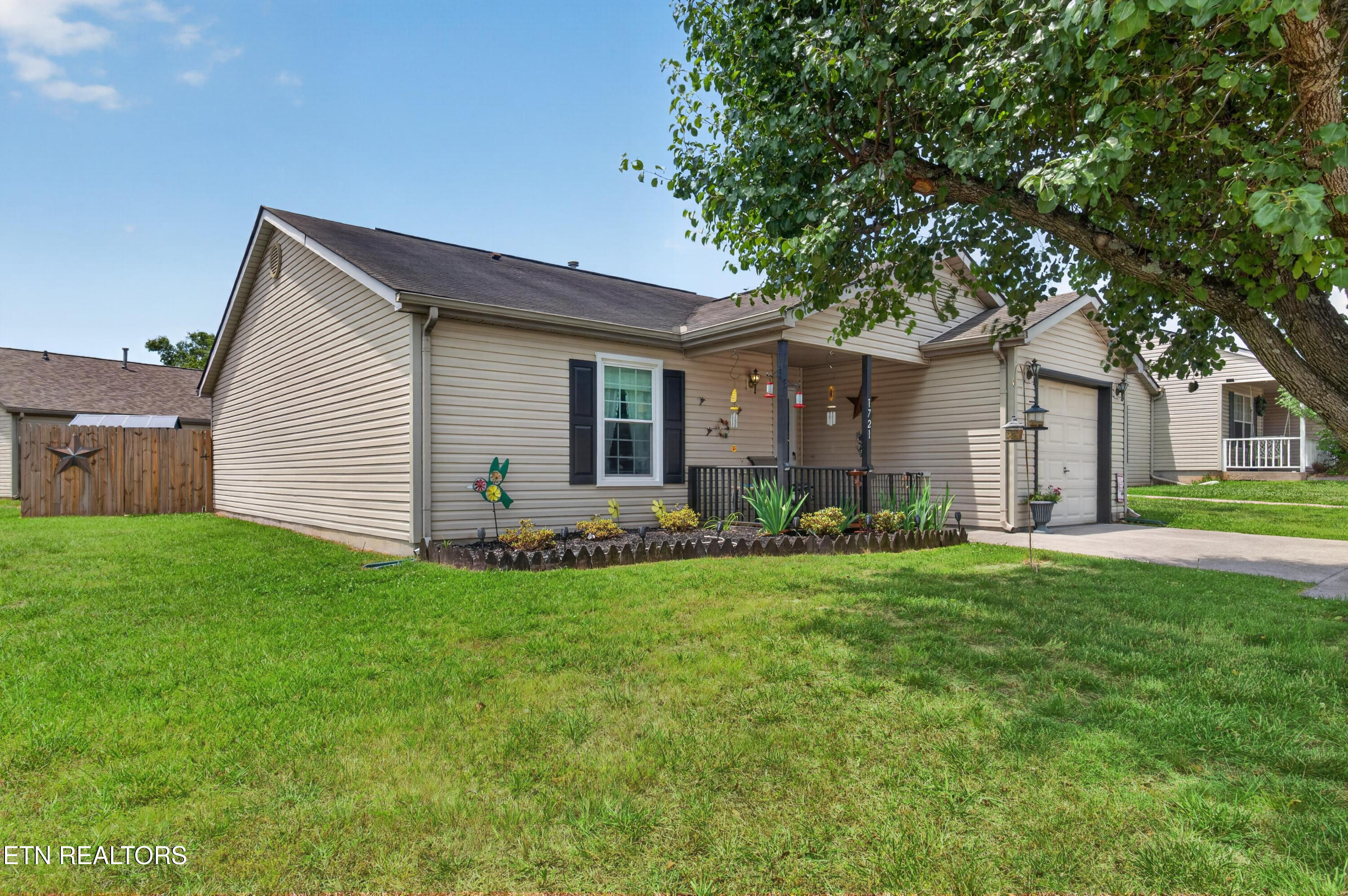 1721 Cape Brittany Way