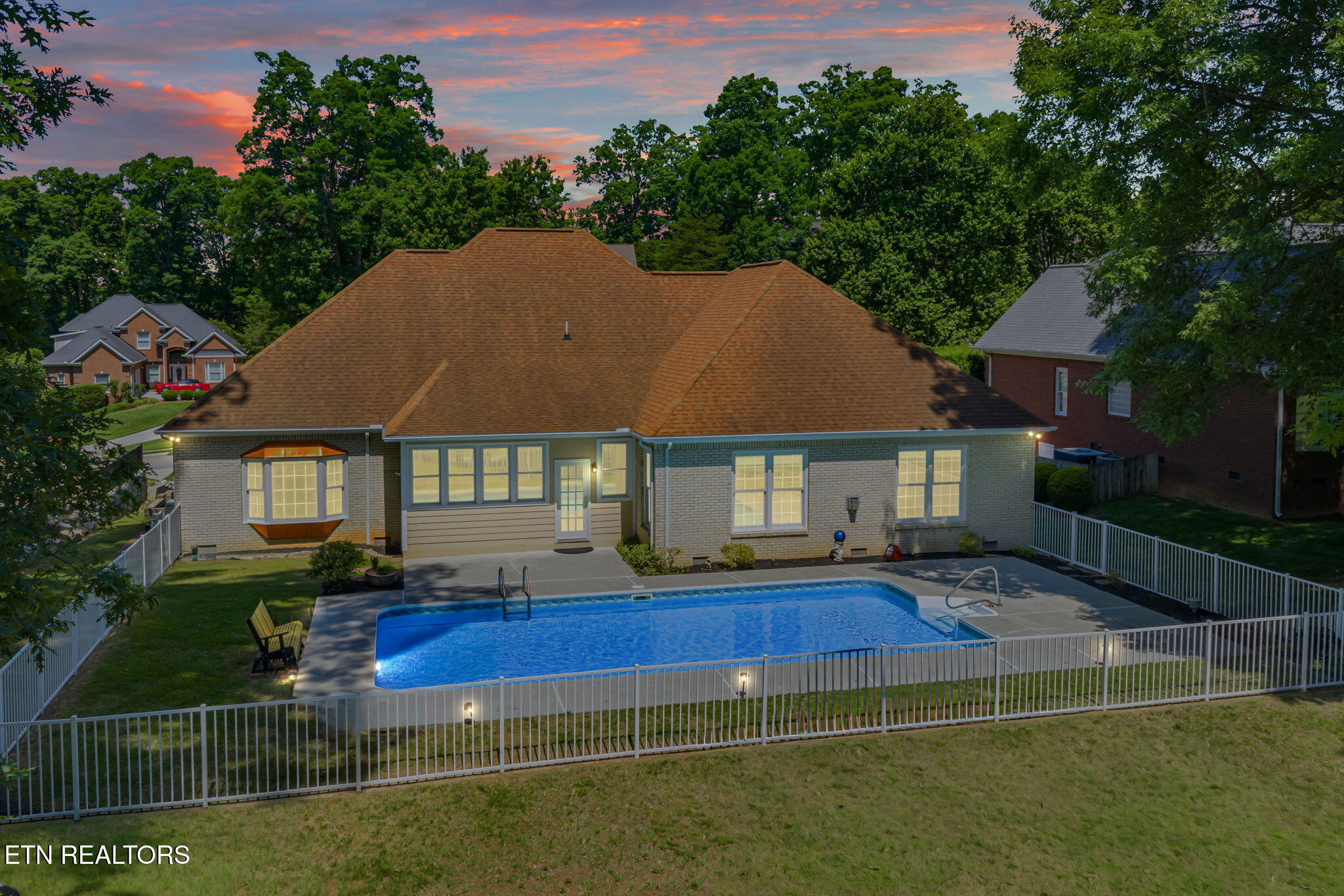 680 Oak Chase Blvd