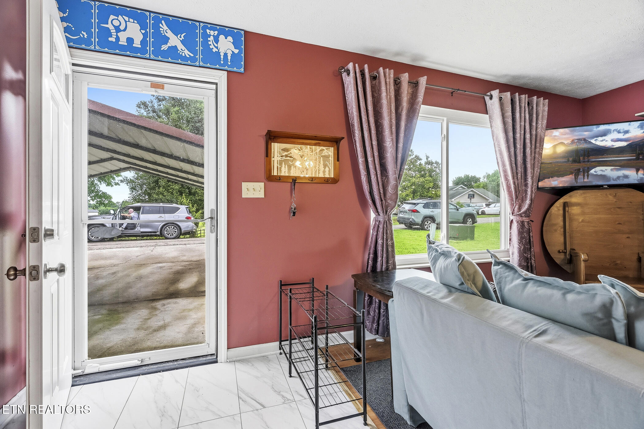 215 & 217 Carr Rd