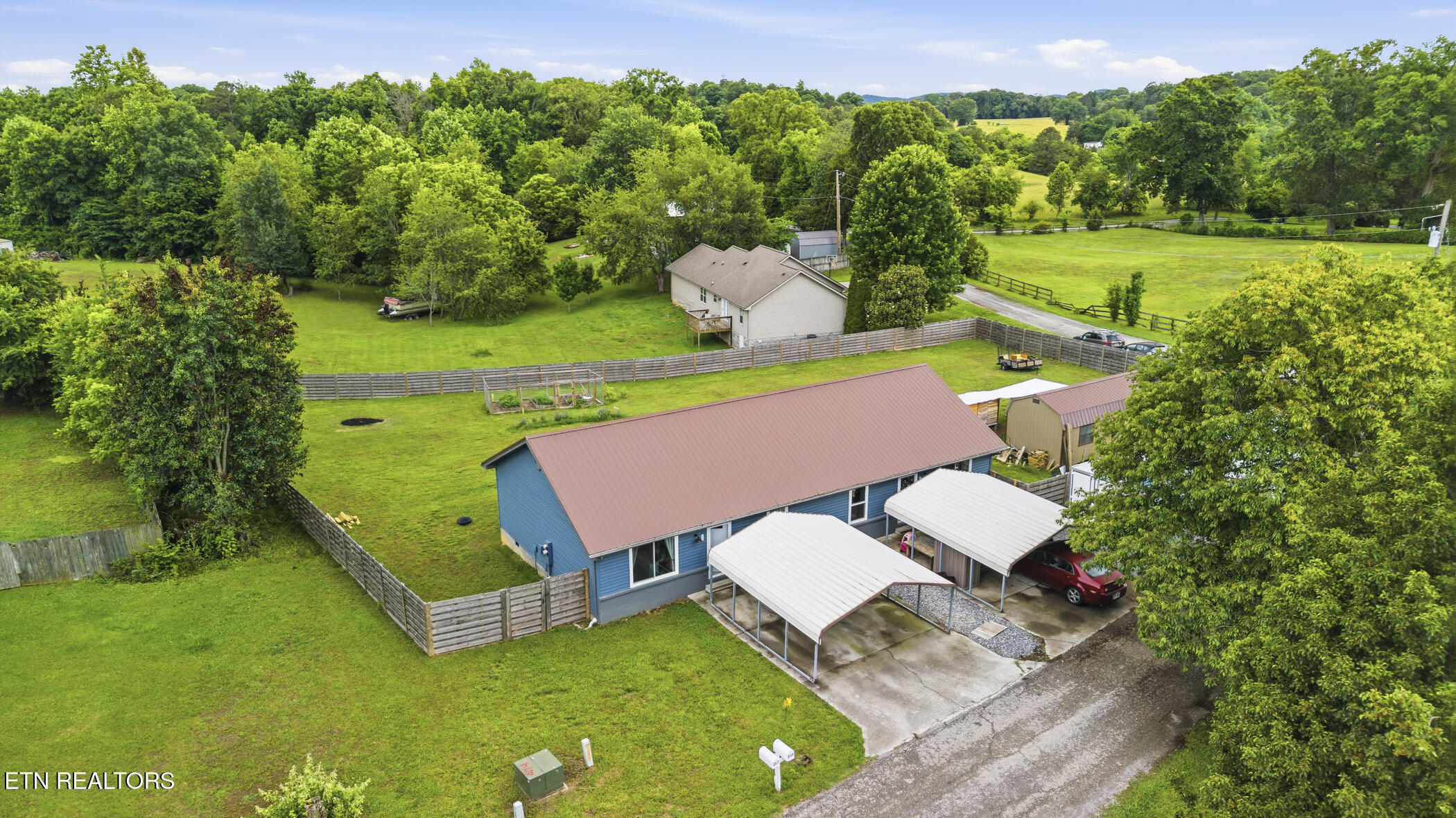 215 & 217 Carr Rd