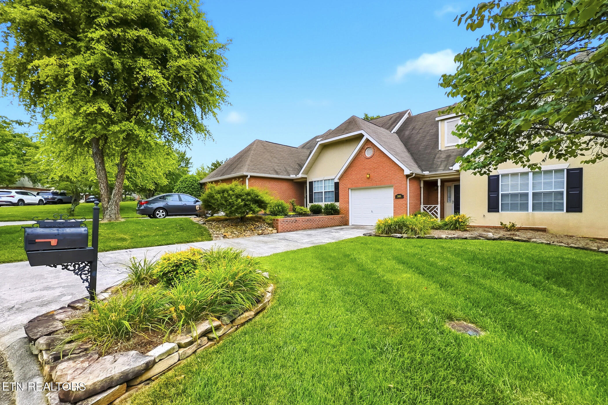 2605 Knob Creek Lane