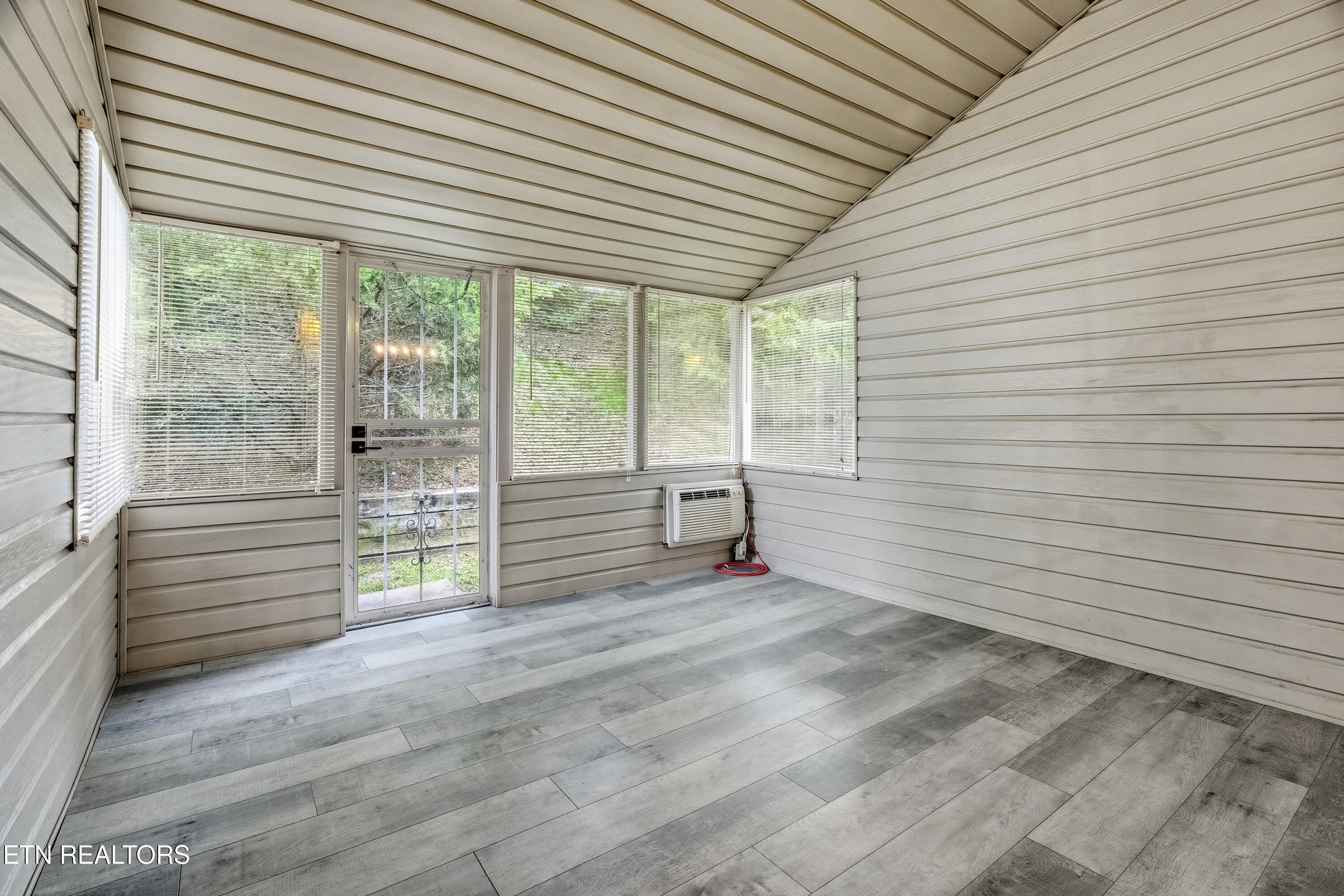 10703 Admiral Bend Way