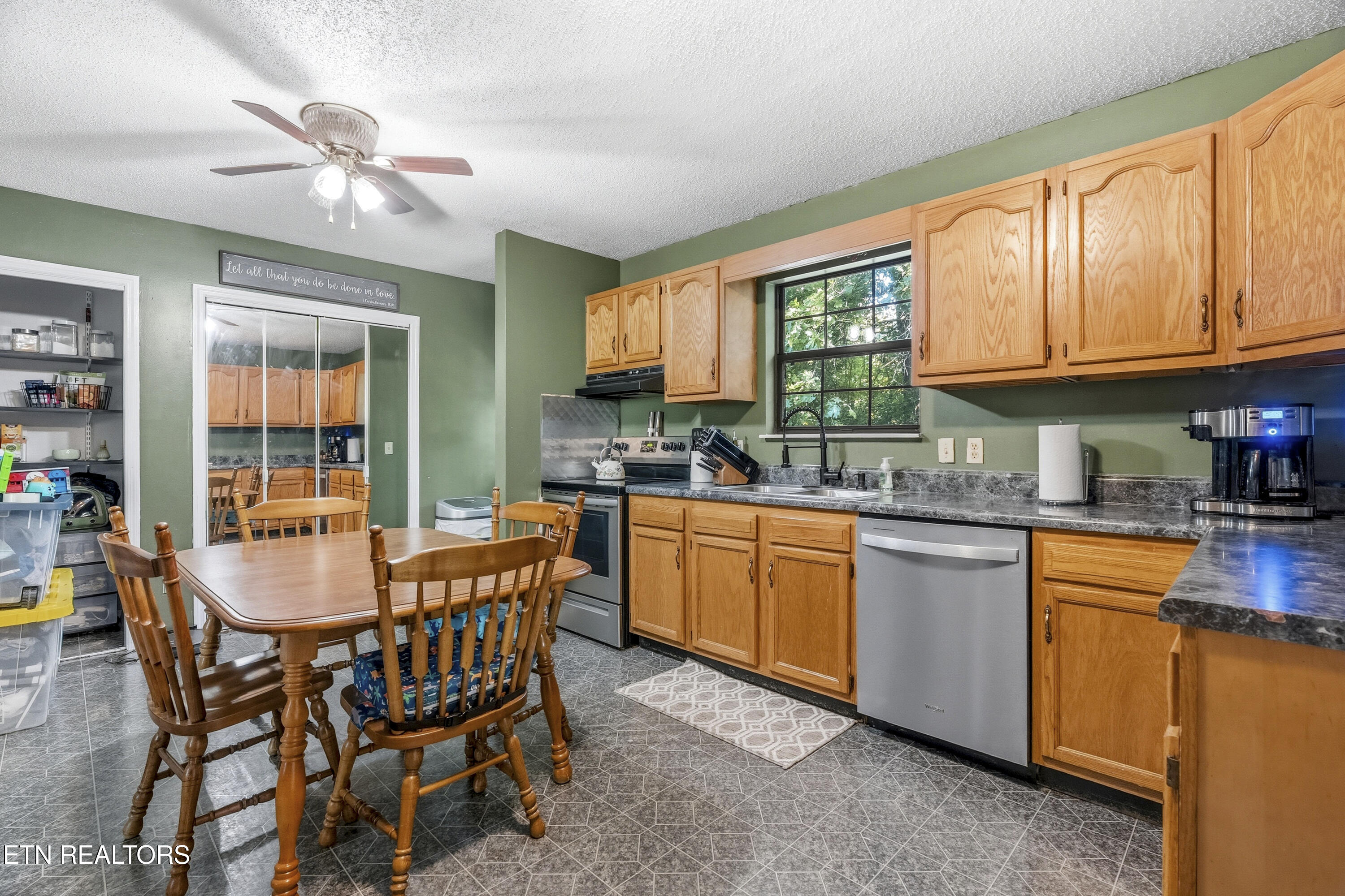 205 Booker Rd