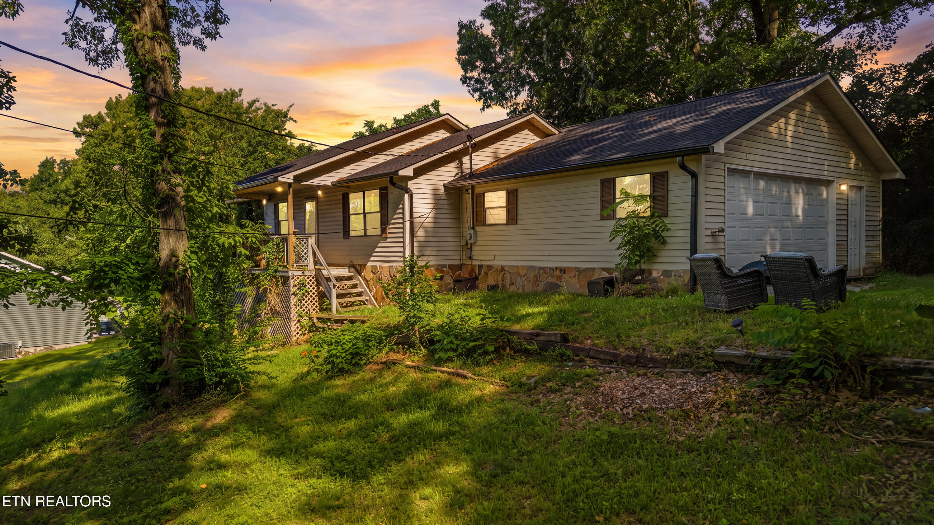 205 Booker Rd