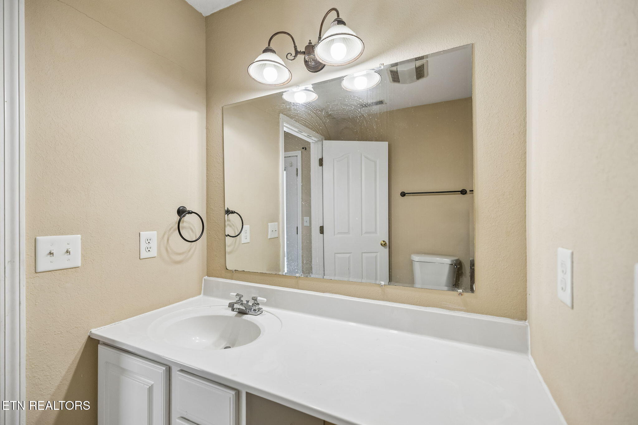 3135 Blueberry Drive