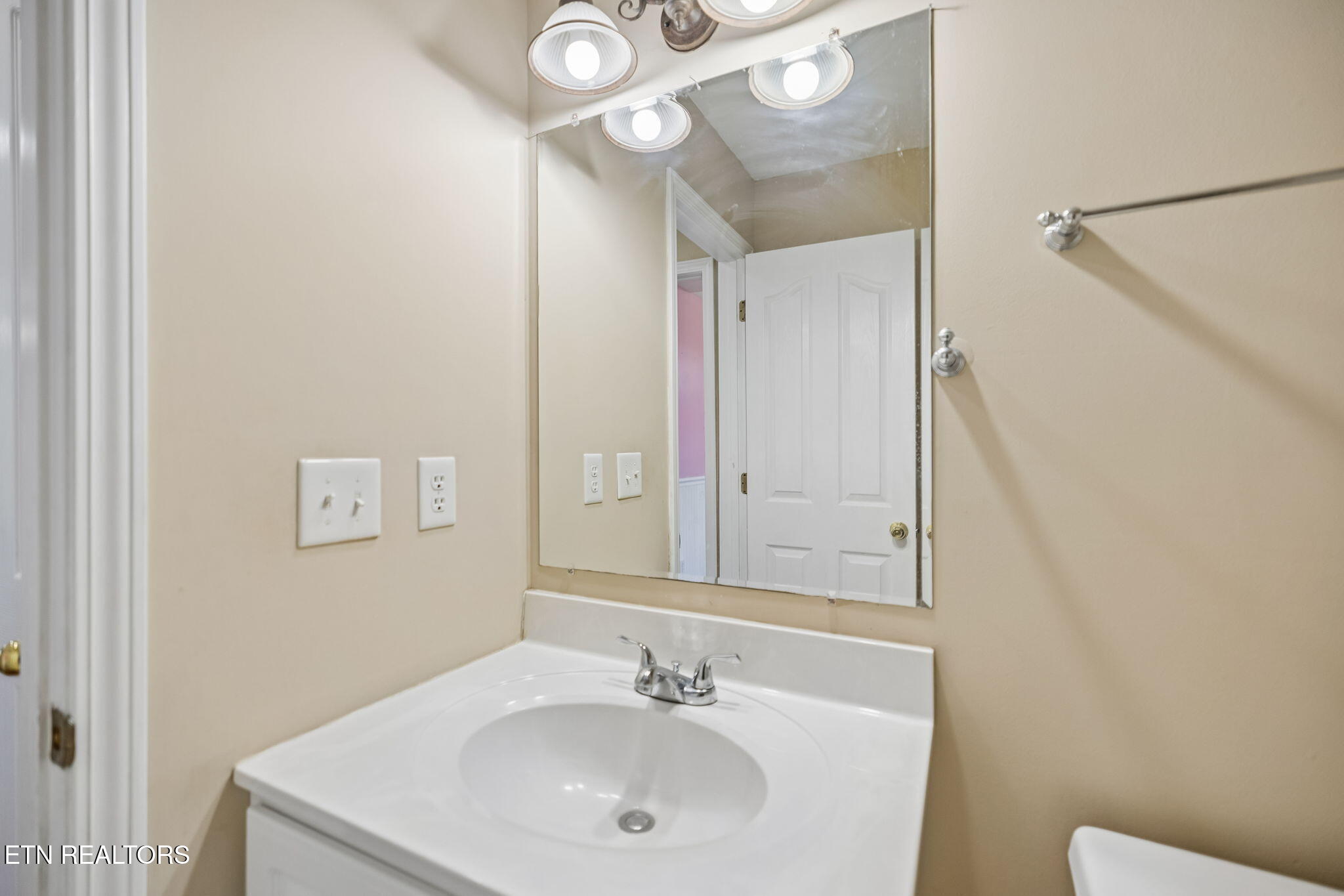 3135 Blueberry Drive