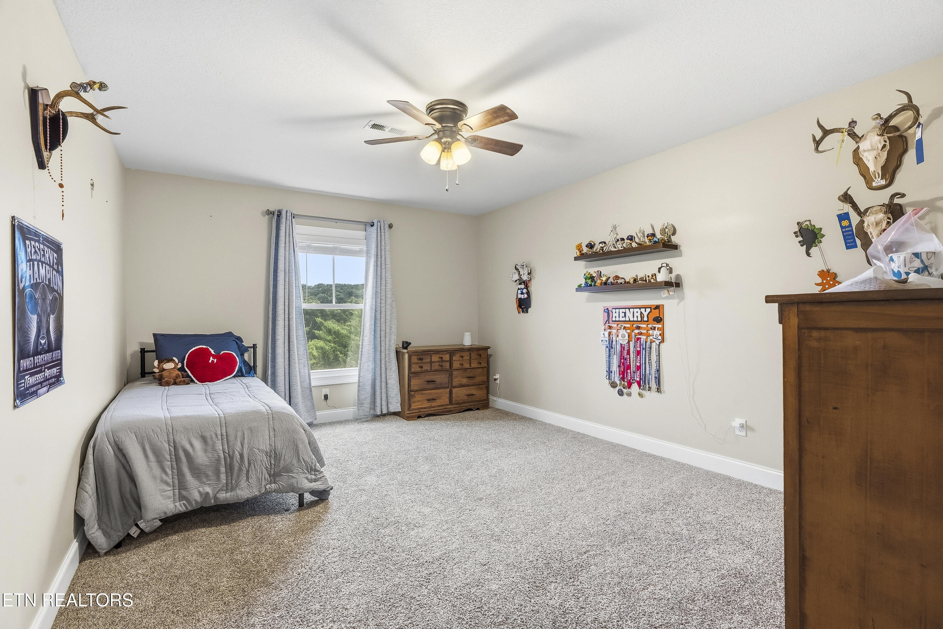 705 Huntcliff Lane