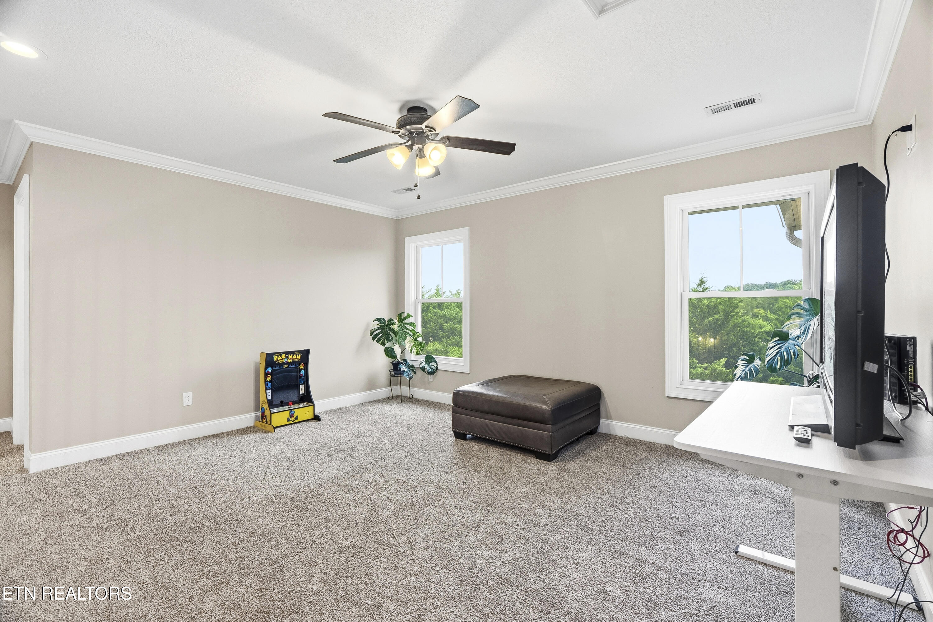 705 Huntcliff Lane