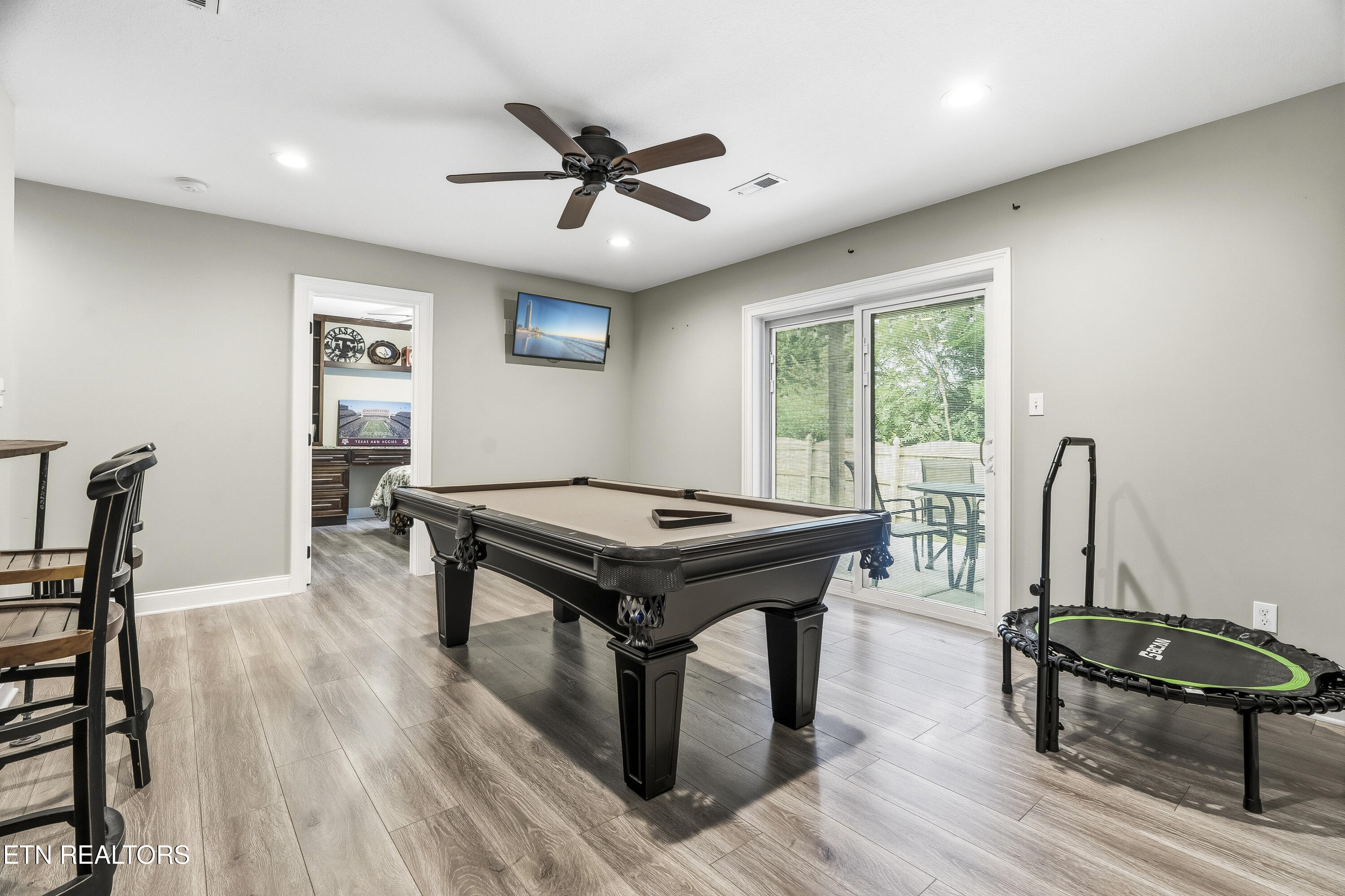 705 Huntcliff Lane