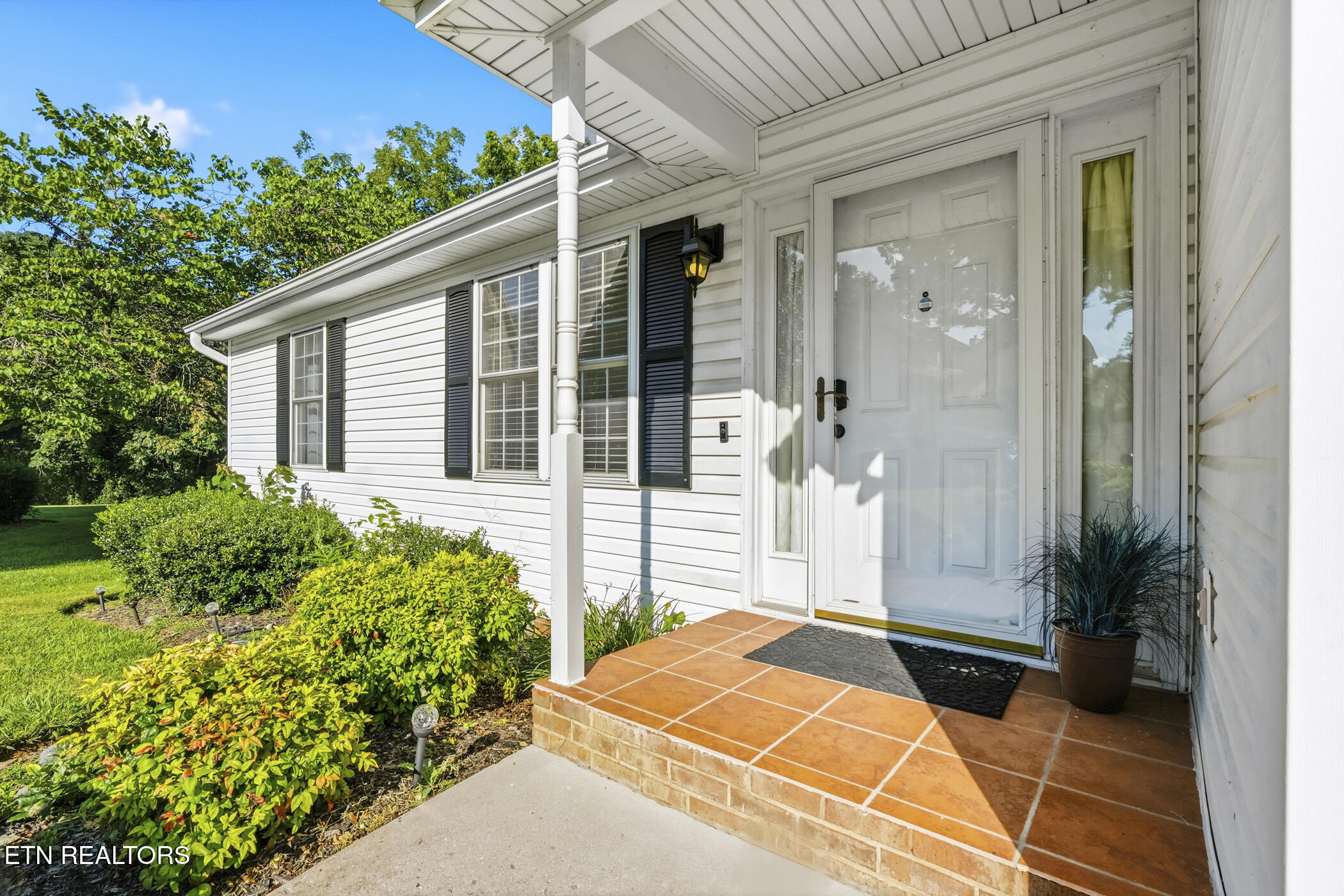 2903 Large Oak Lane