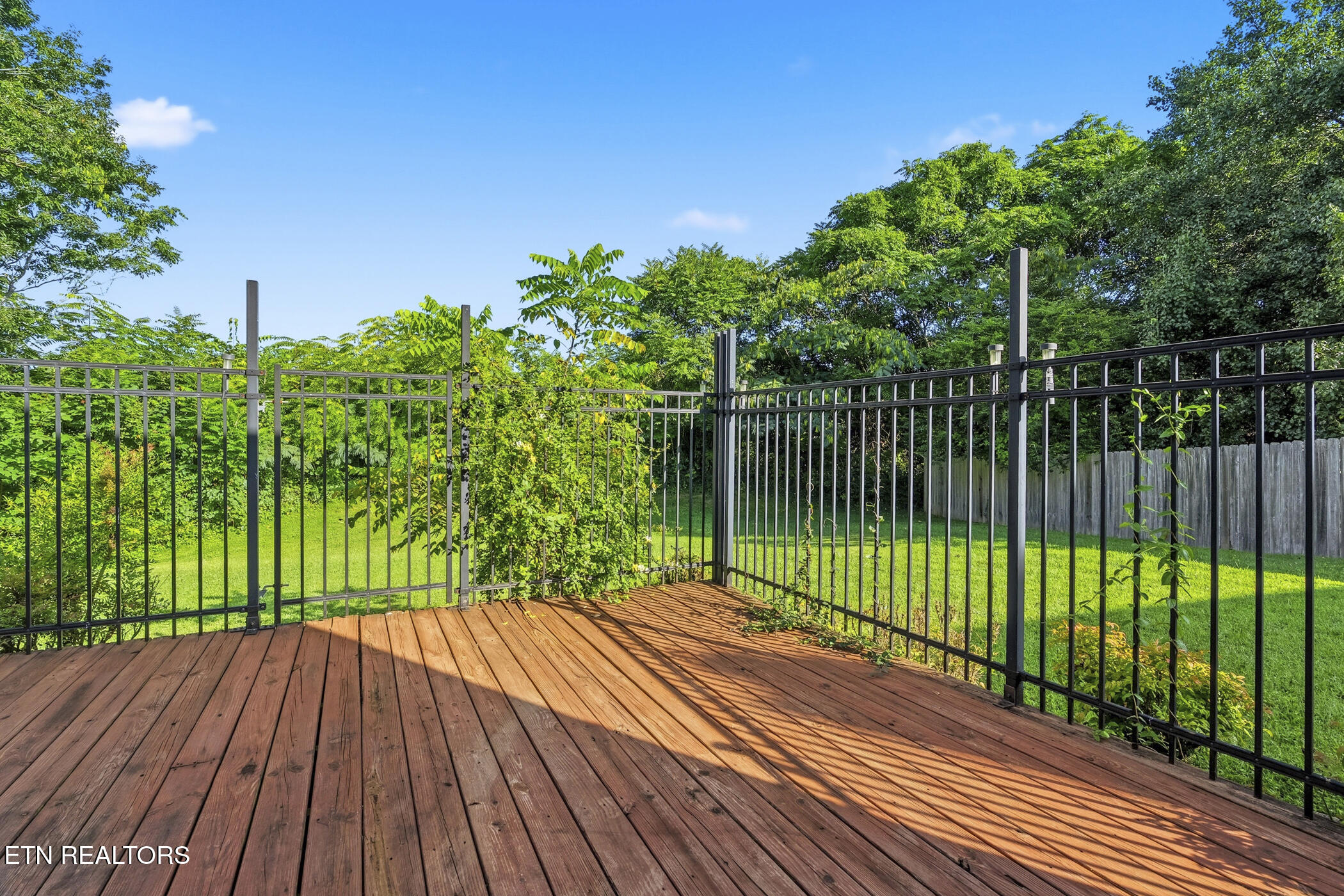 2903 Large Oak Lane