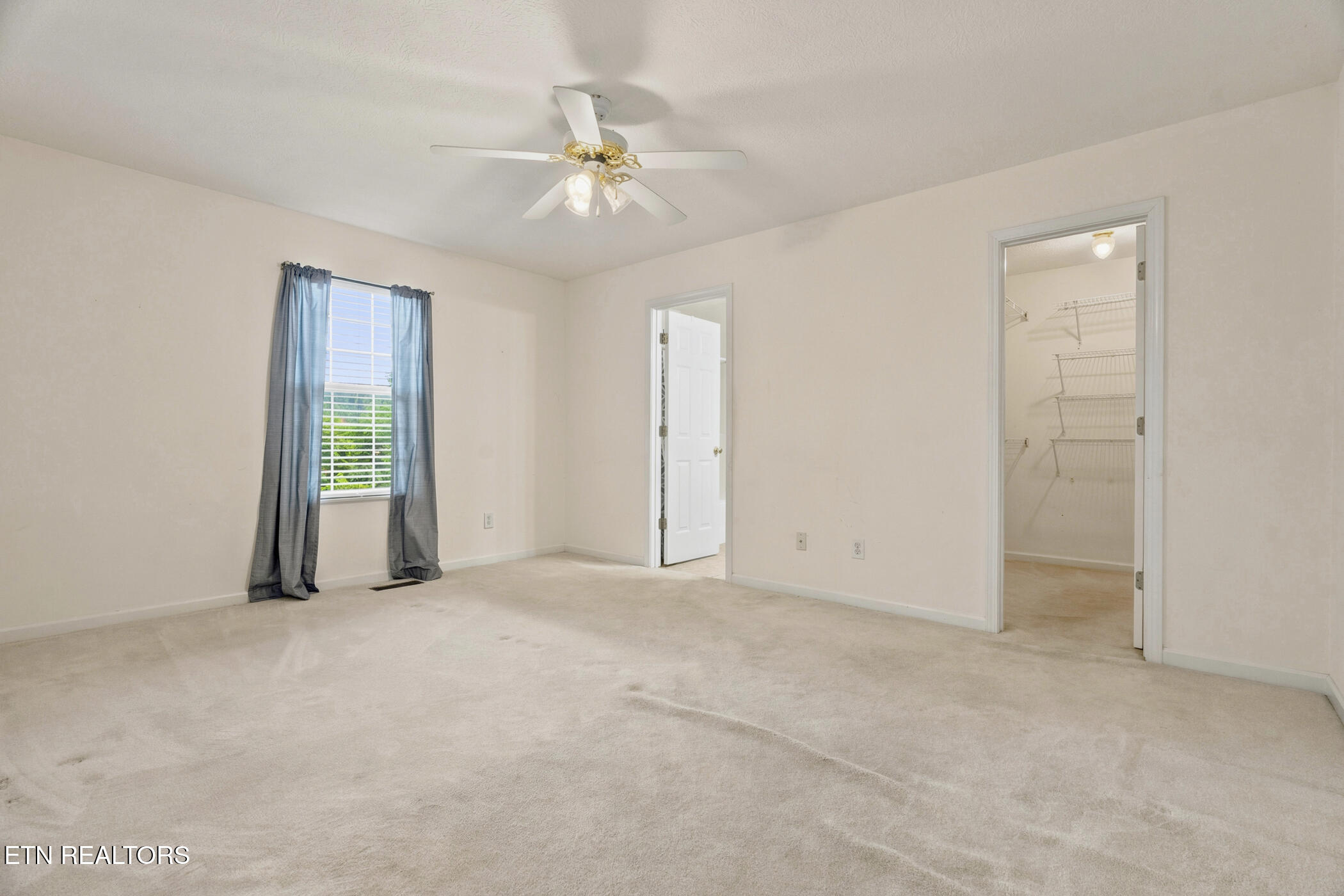 2903 Large Oak Lane