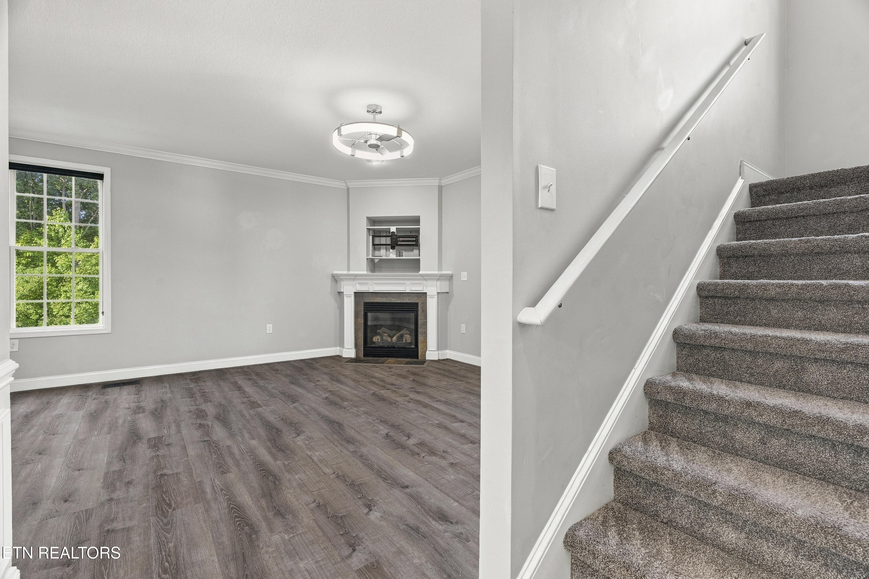 4022 Mountain Vista Rd
