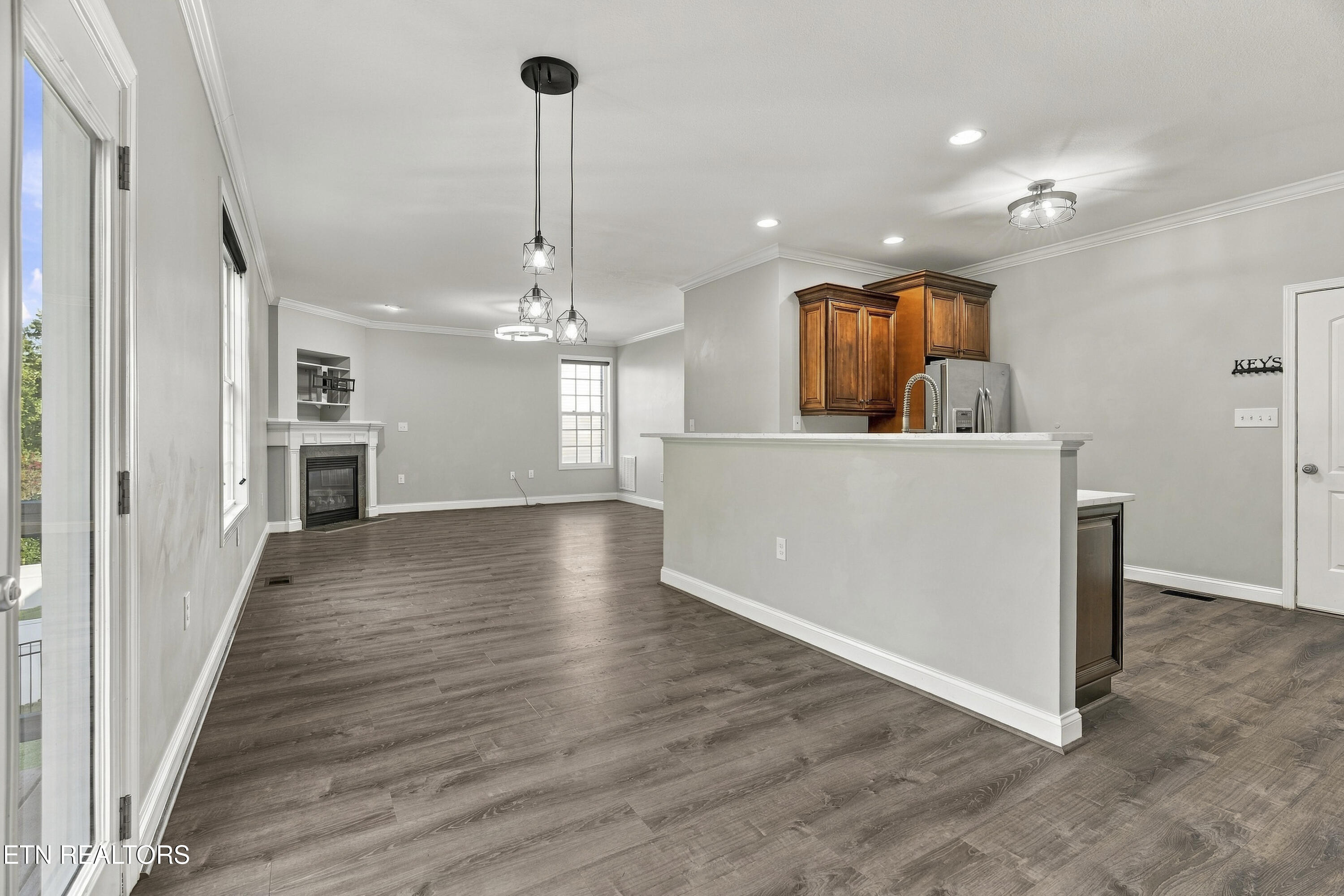 4022 Mountain Vista Rd